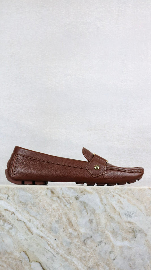Louis Vuitton - Size 37.5