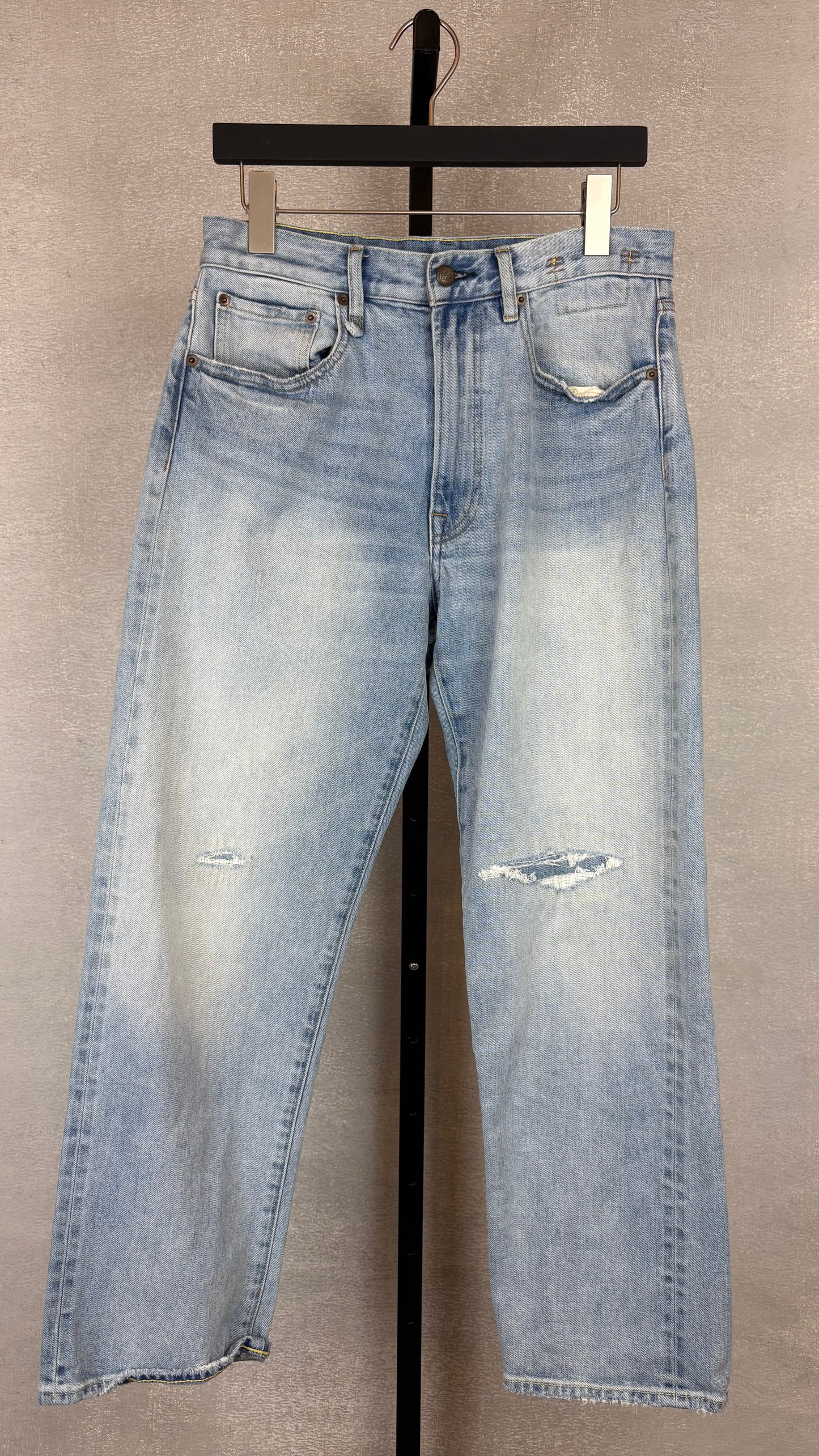 R13 - Size 26