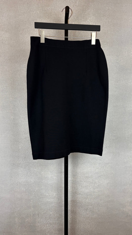 Marie Saint Pierre - Size 4