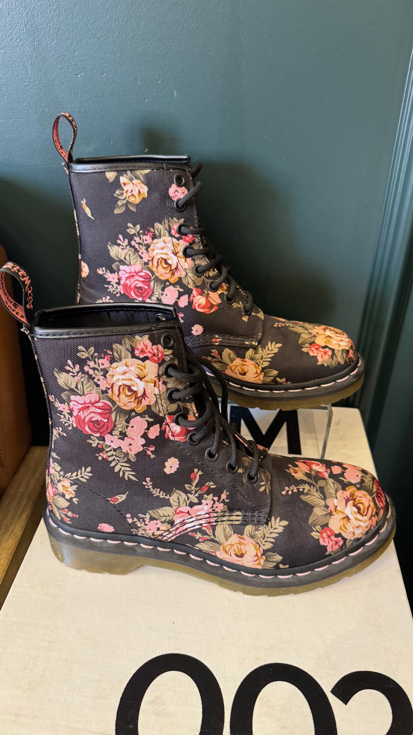 Doc Martens - Size 7
