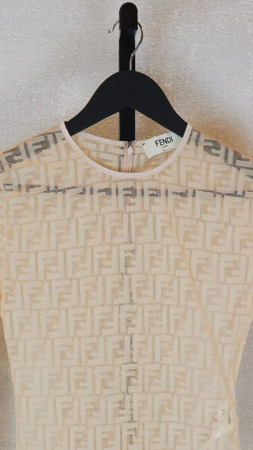 Fendi - Size M