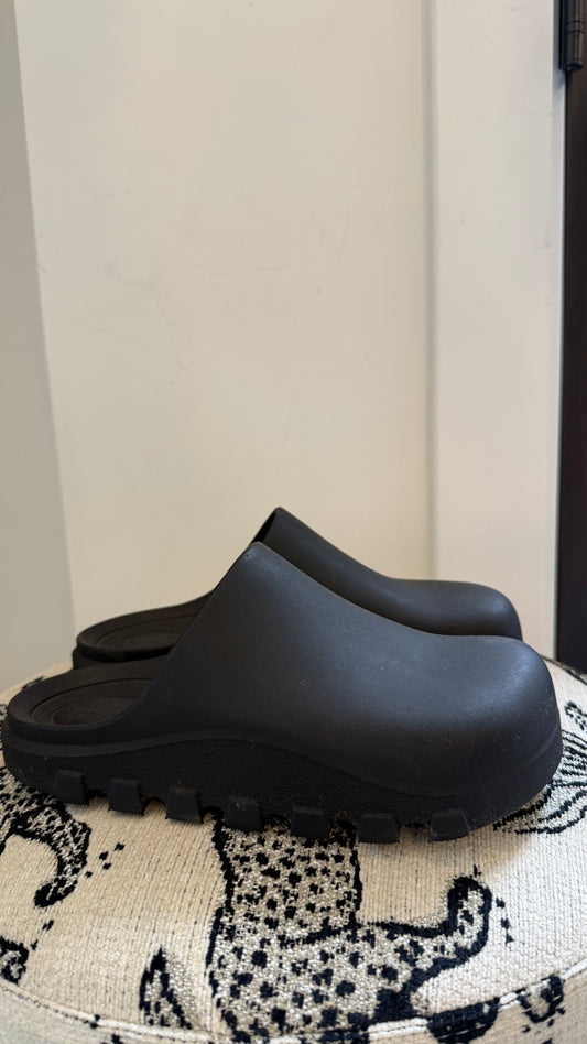 Free People Movement - Size 35/36