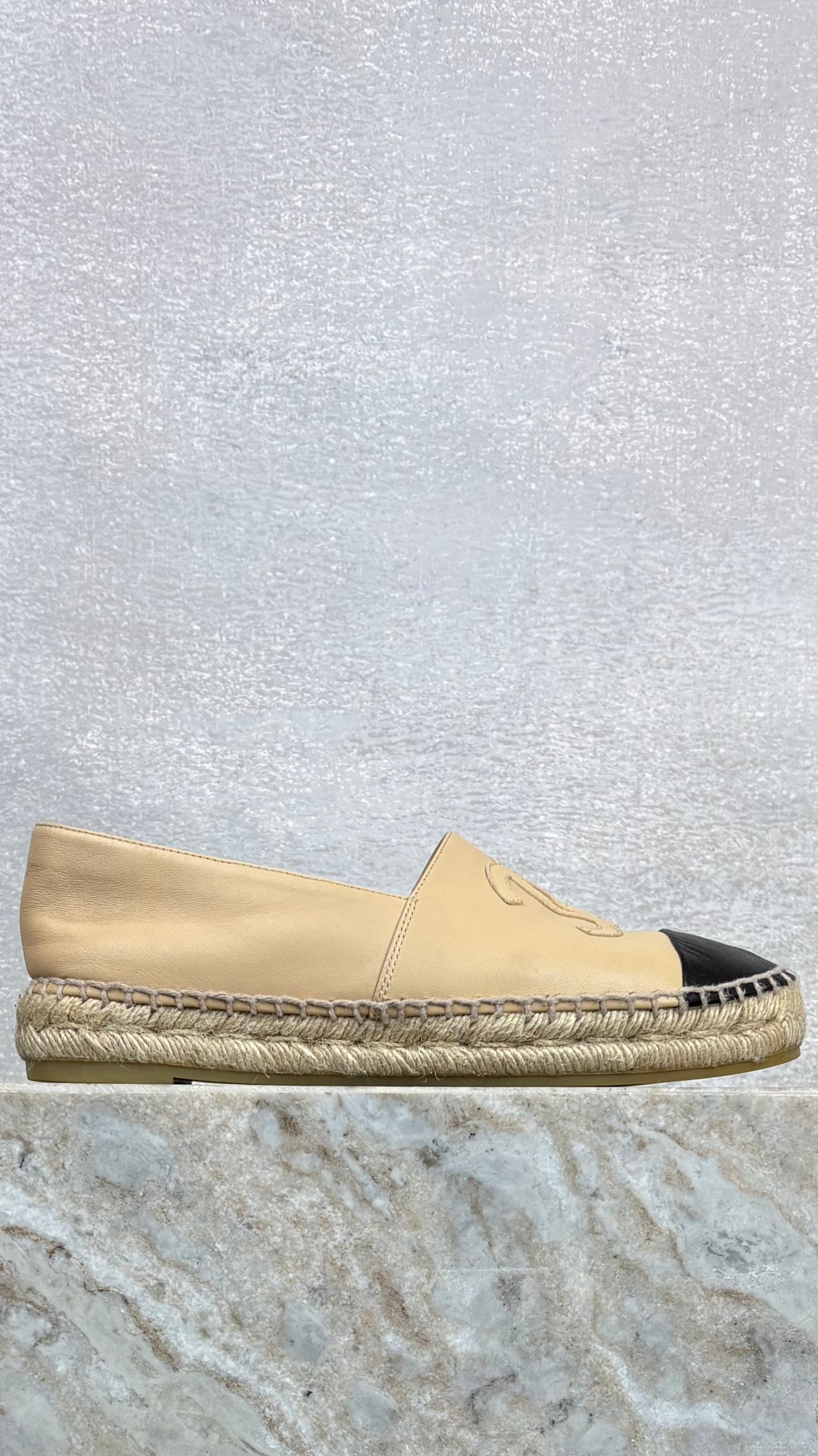 Chanel - Size 37