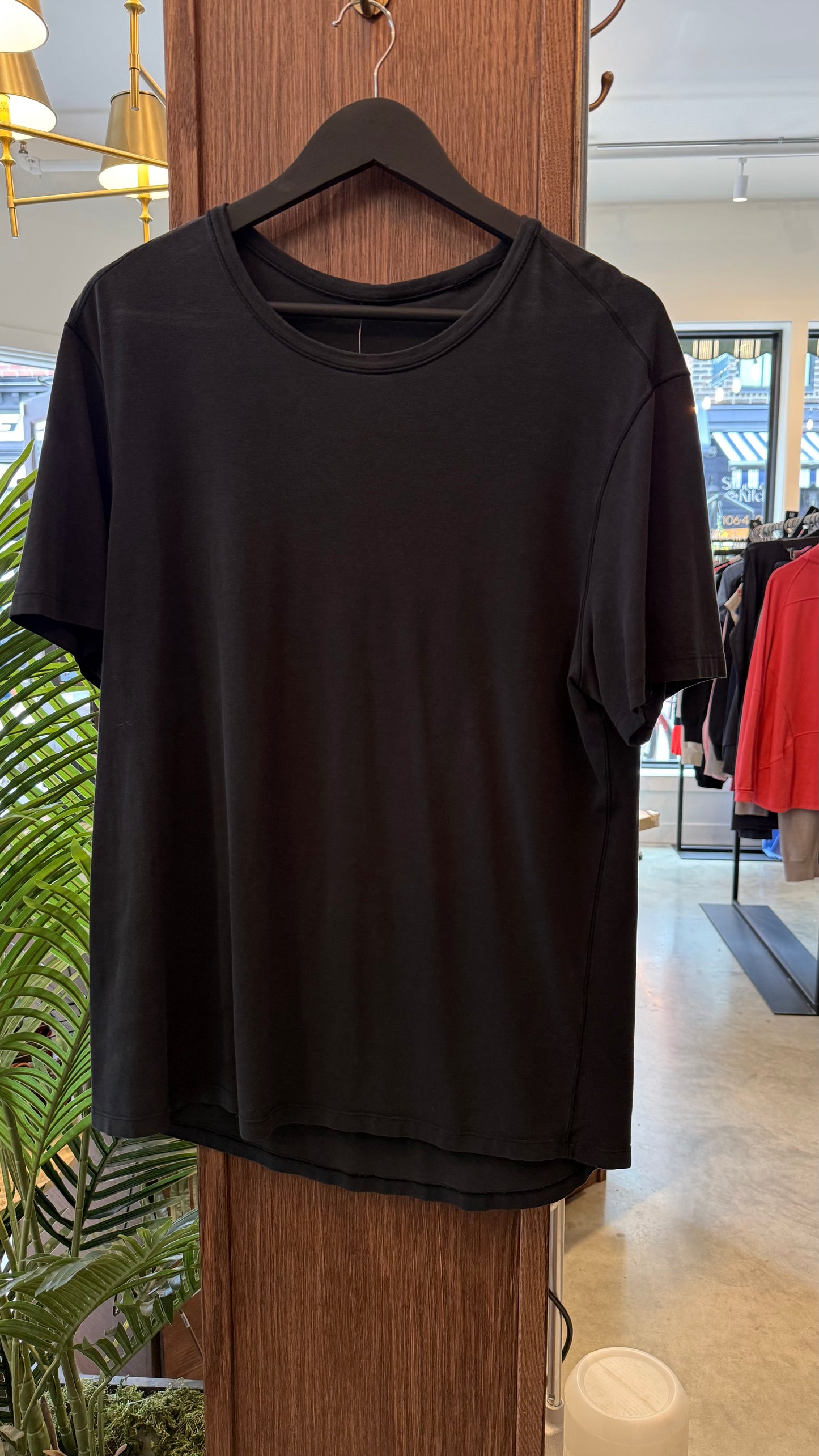 Lululemon - Size M
