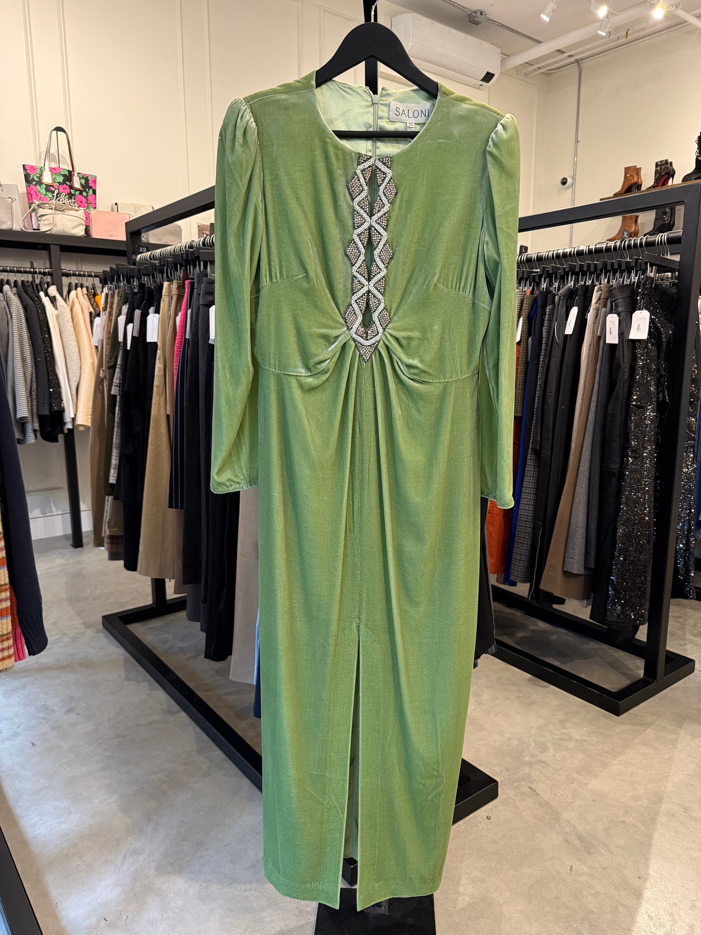 Saloni - Size 10