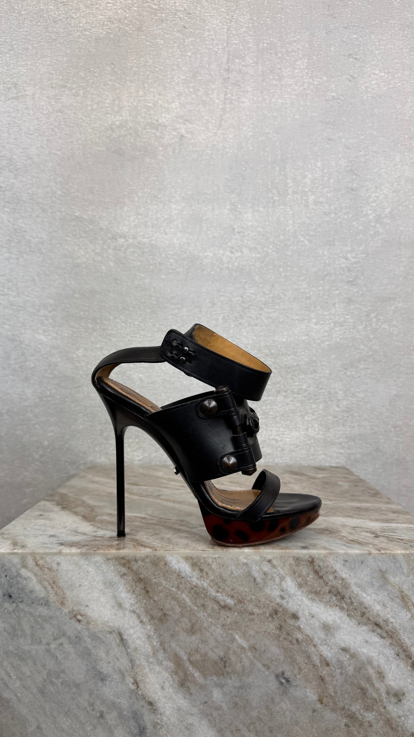 Lanvin - Size 36