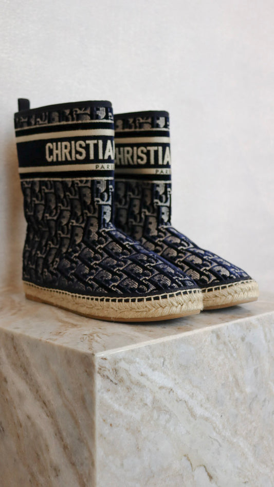 Christian Dior - Size 39