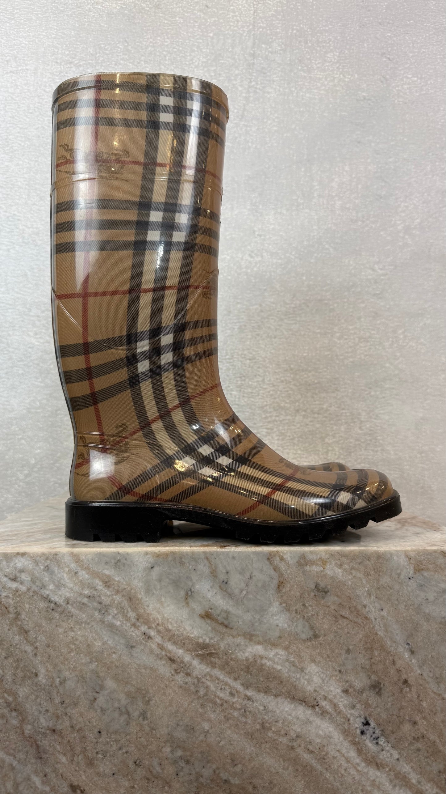 Burberry - Size 37