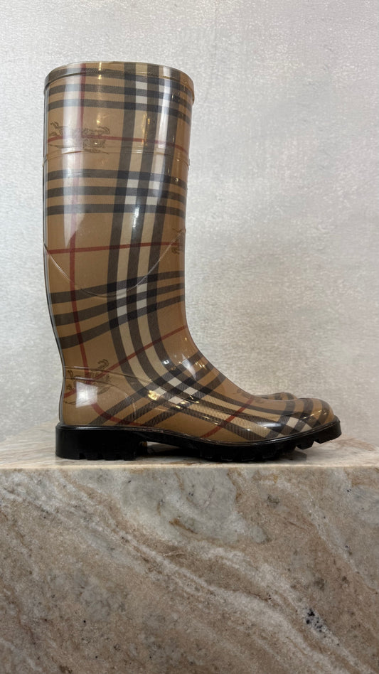 Burberry - Size 37