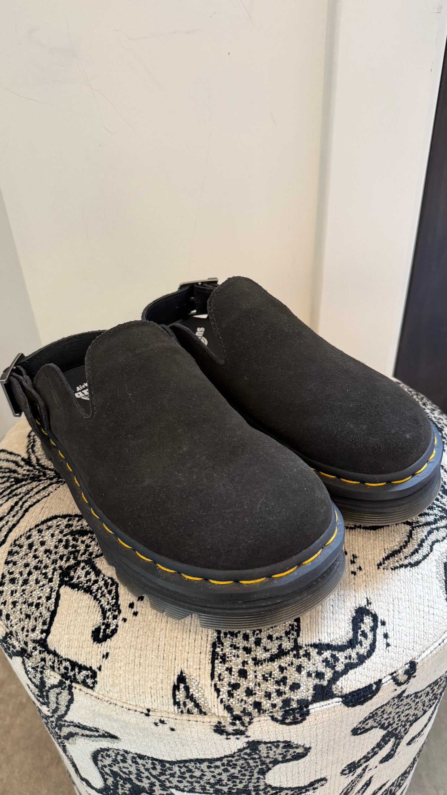 Dr. Martin’s - Size 7