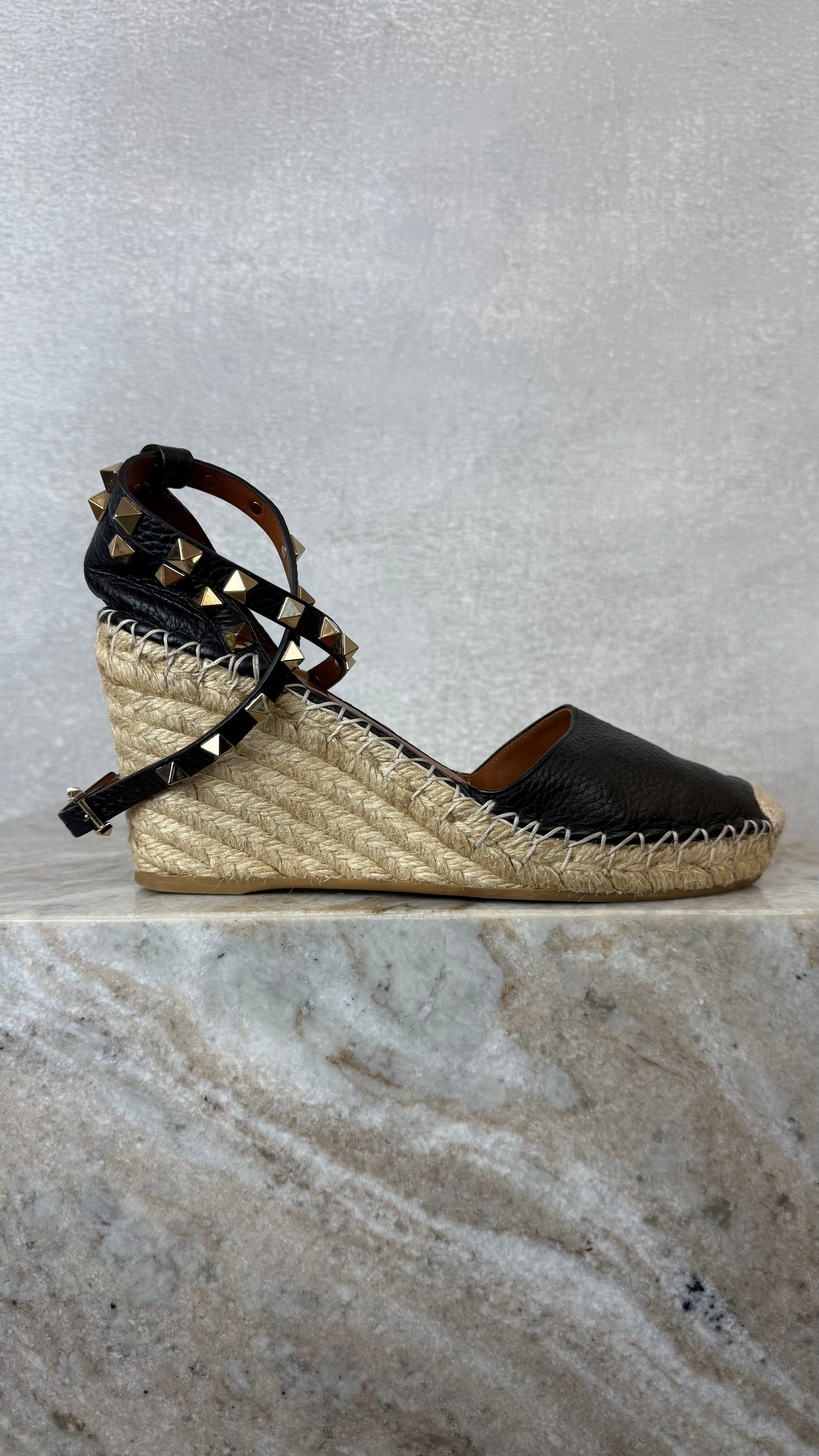 Valentino - Size 37