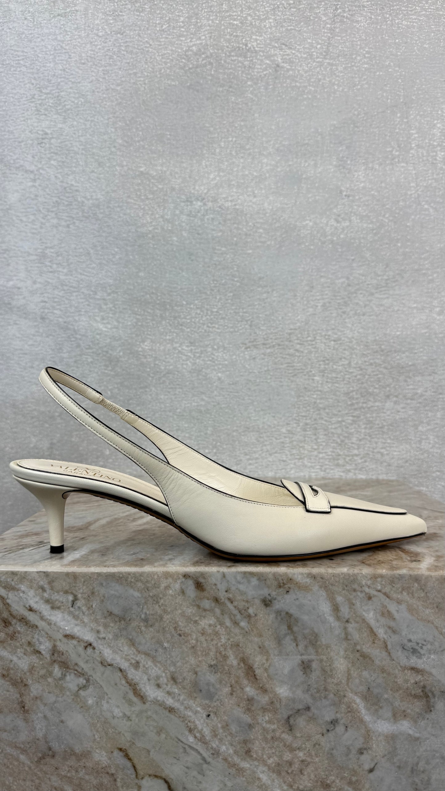 Valentino - Size 40