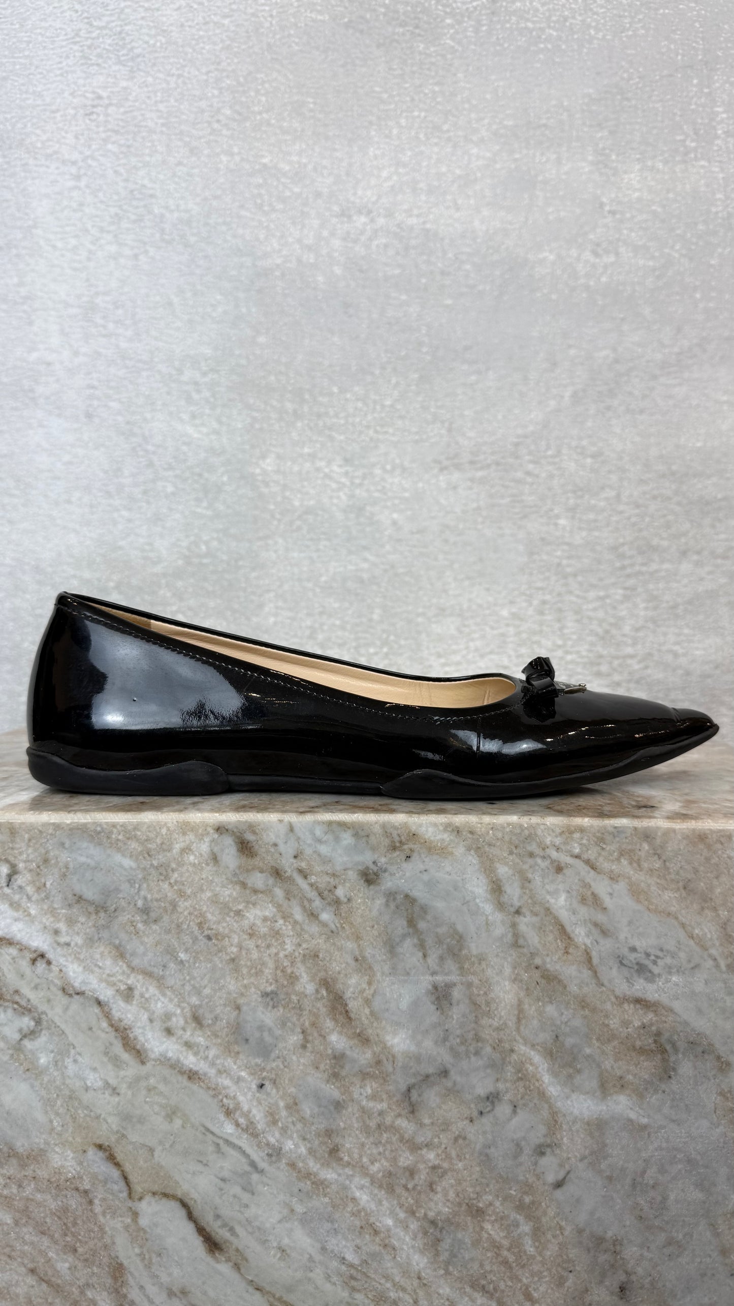 Prada - Size 37