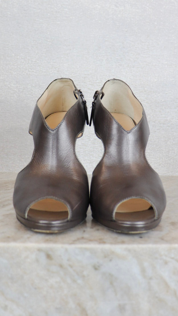 Prada - Size 38