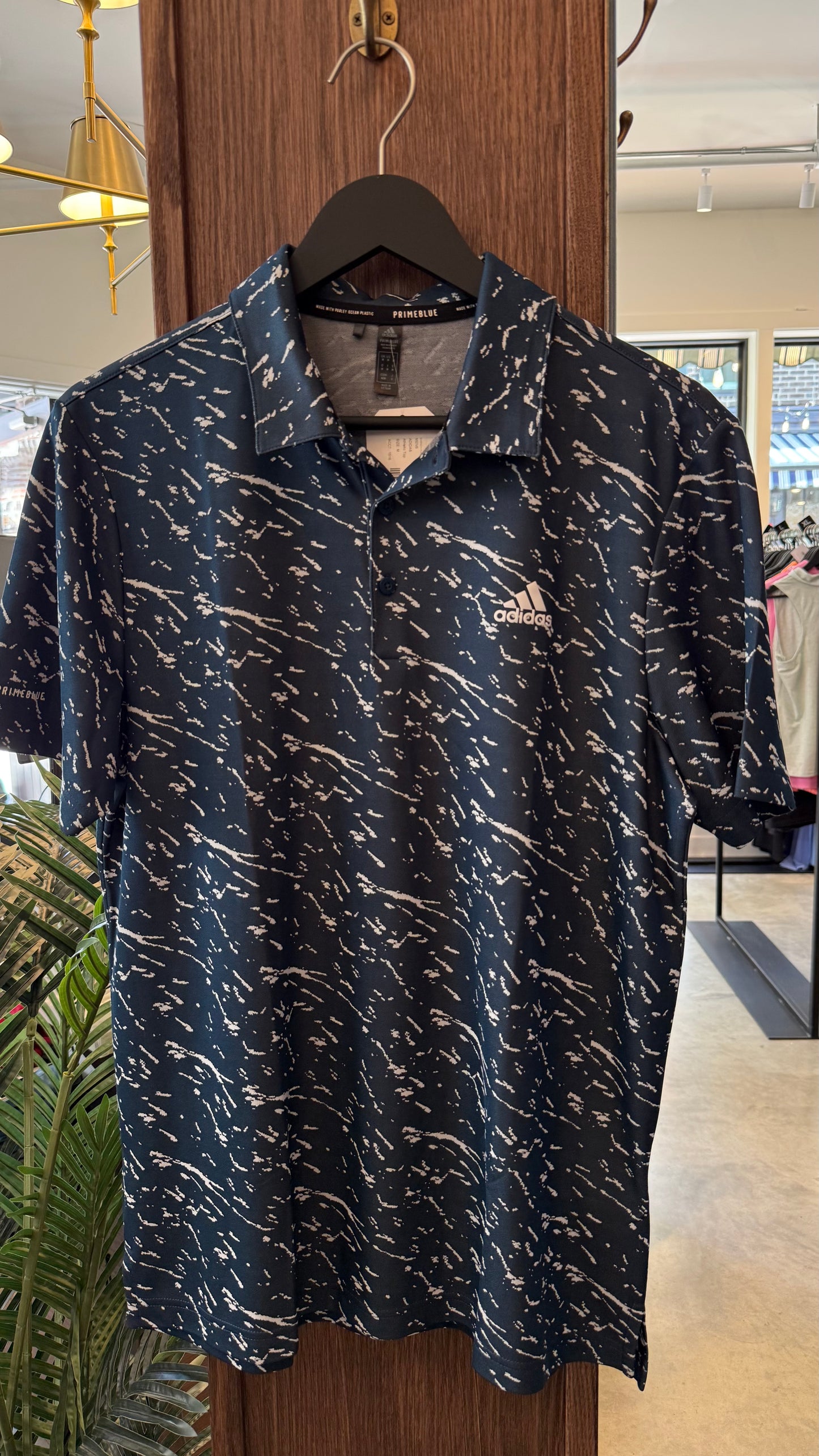 Adidas - Size M