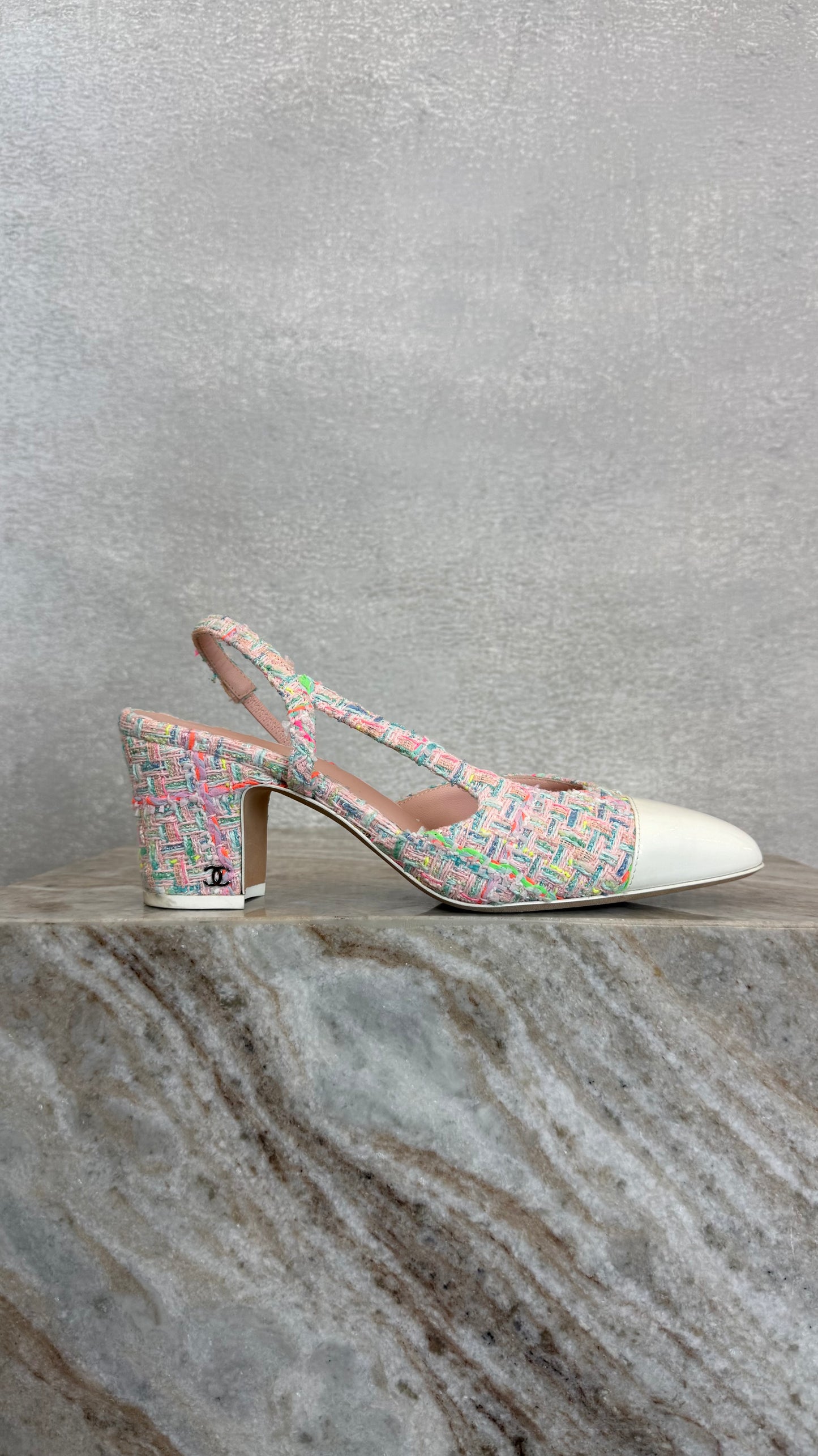 Chanel - Size 39C