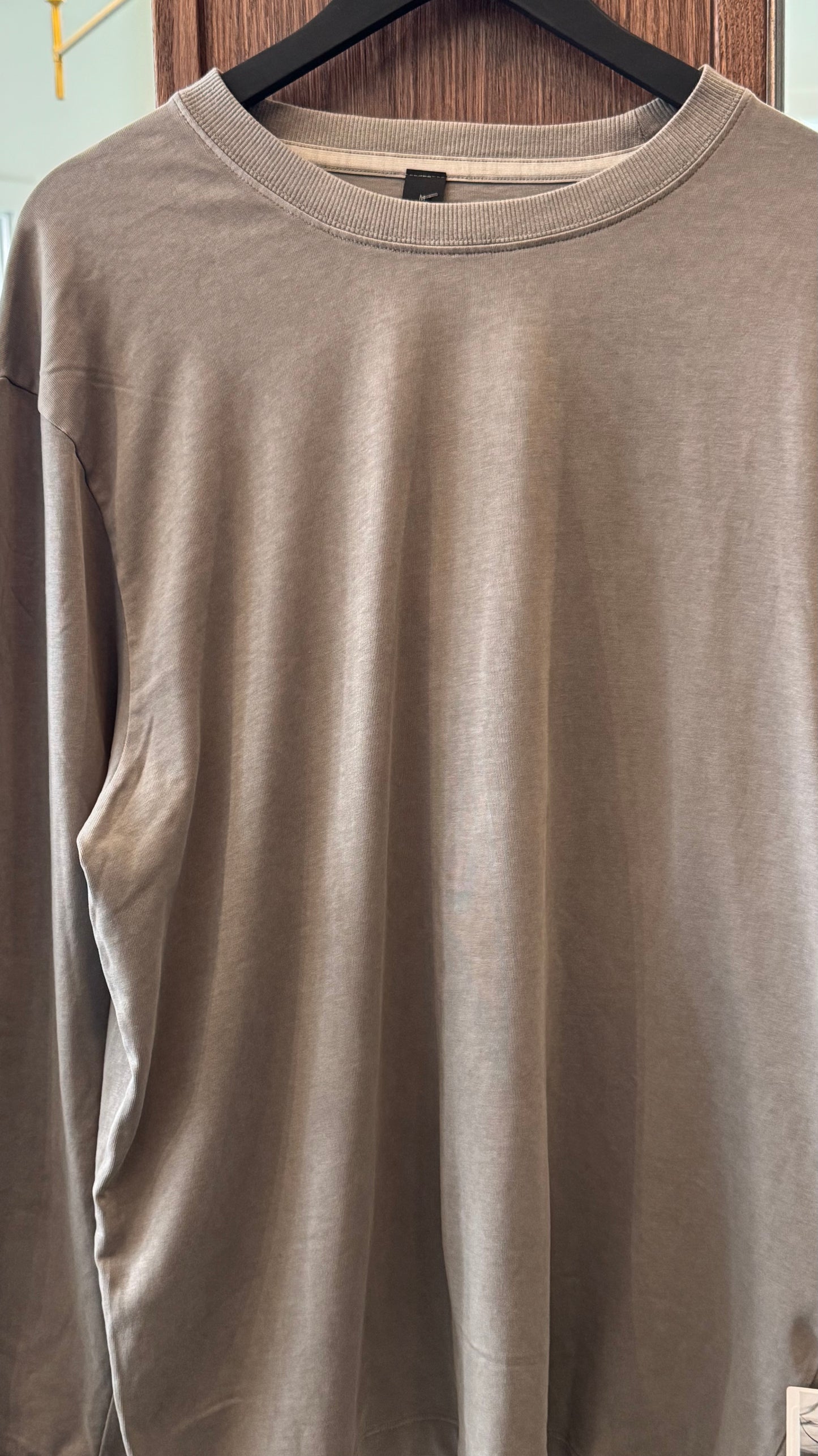 Lululemon - Size M