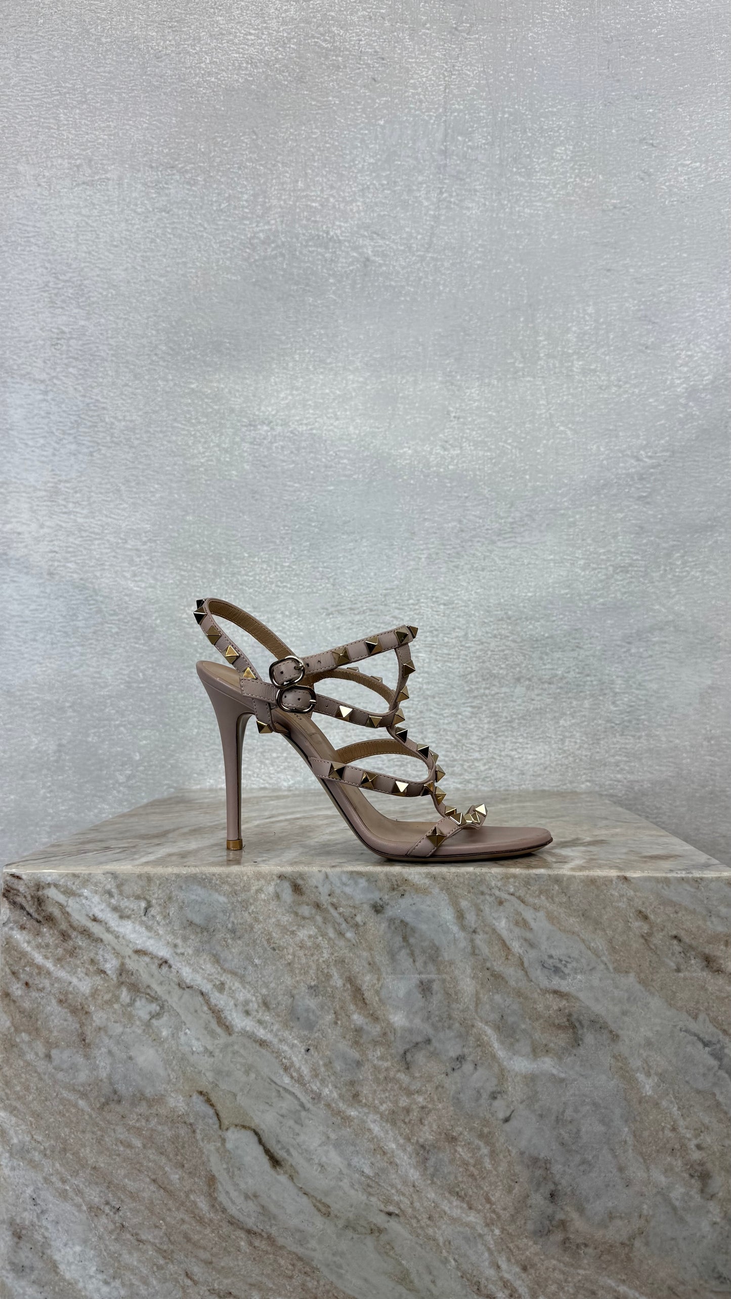 Valentino - Size 36