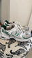 New Balance - Size 7