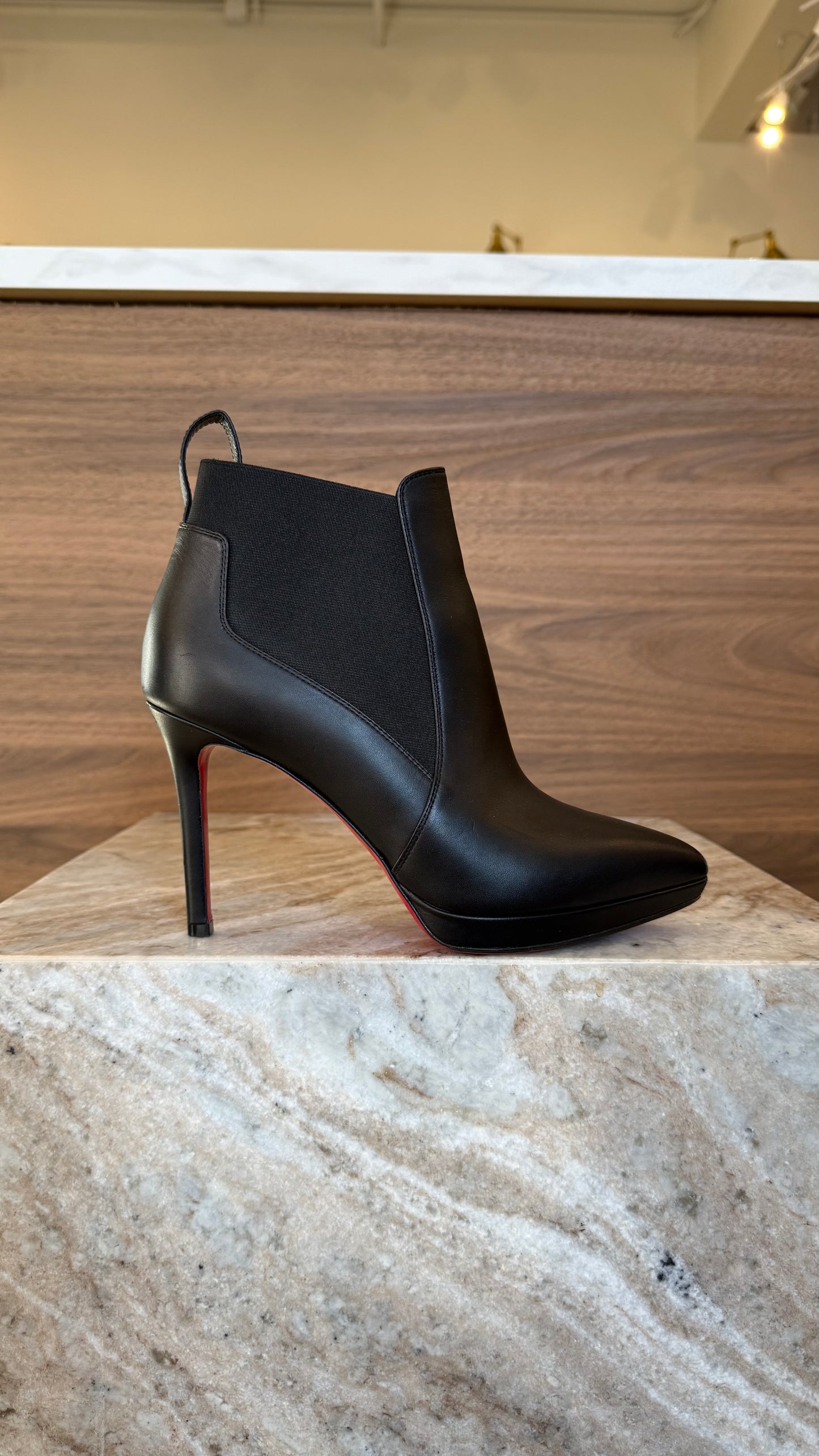 Christian Louboutin - Size 37