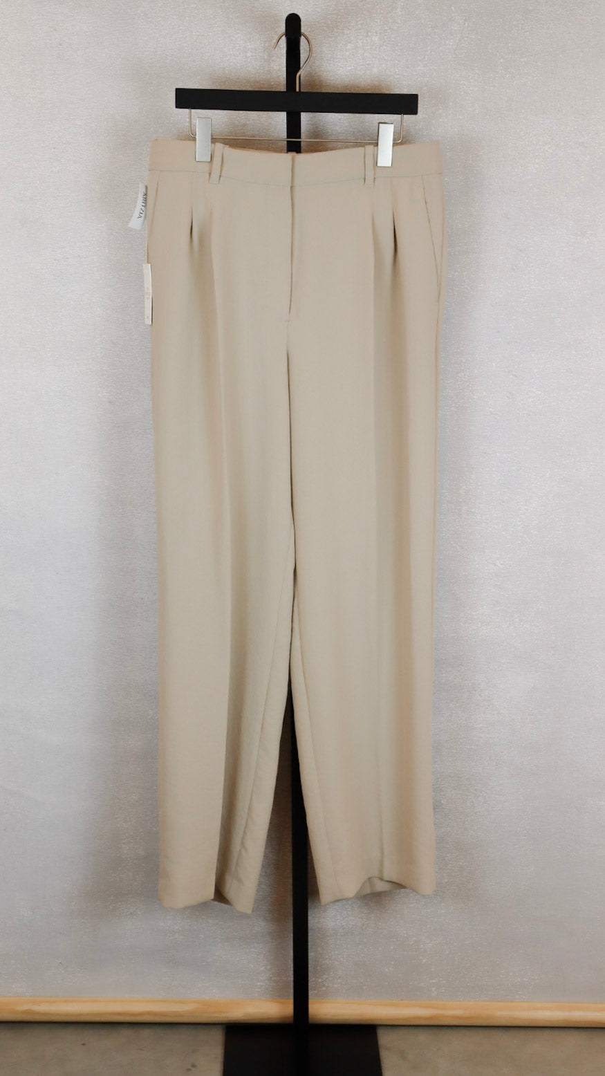 Aritzia - Size 14