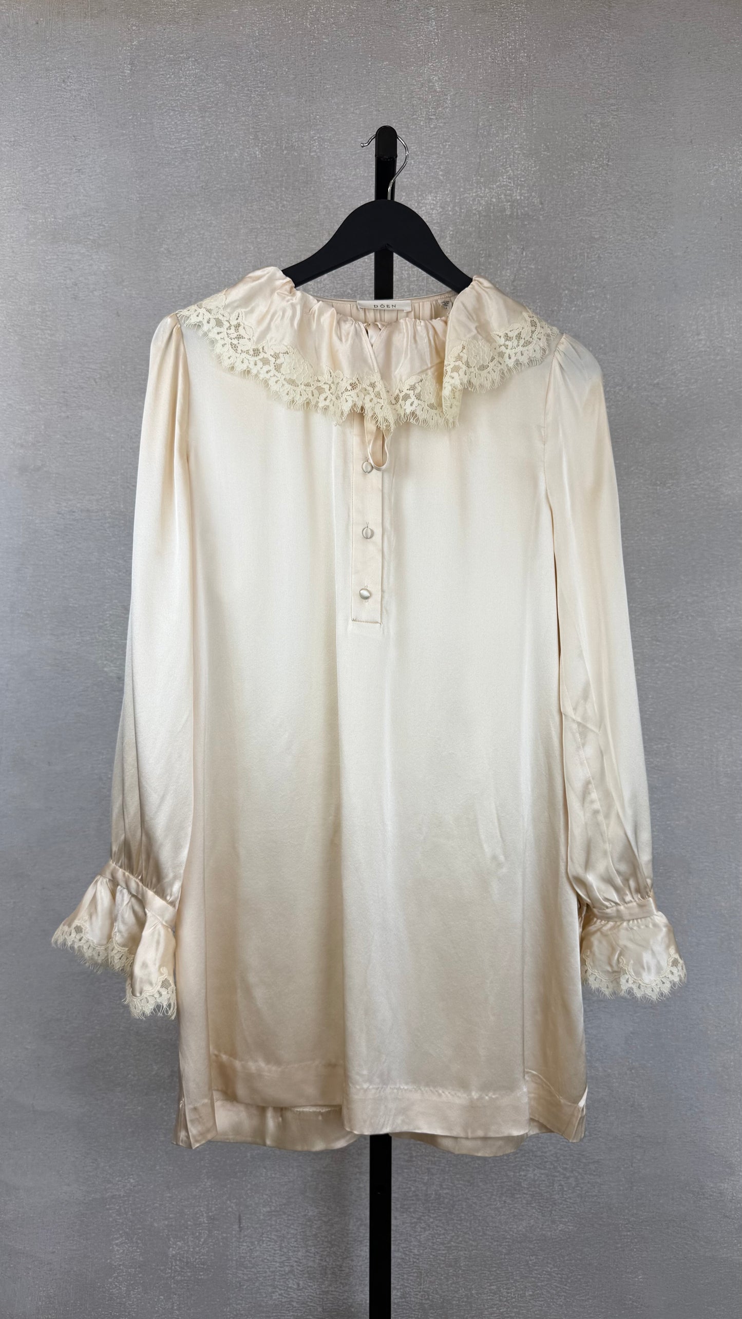 Doen - Size Medium