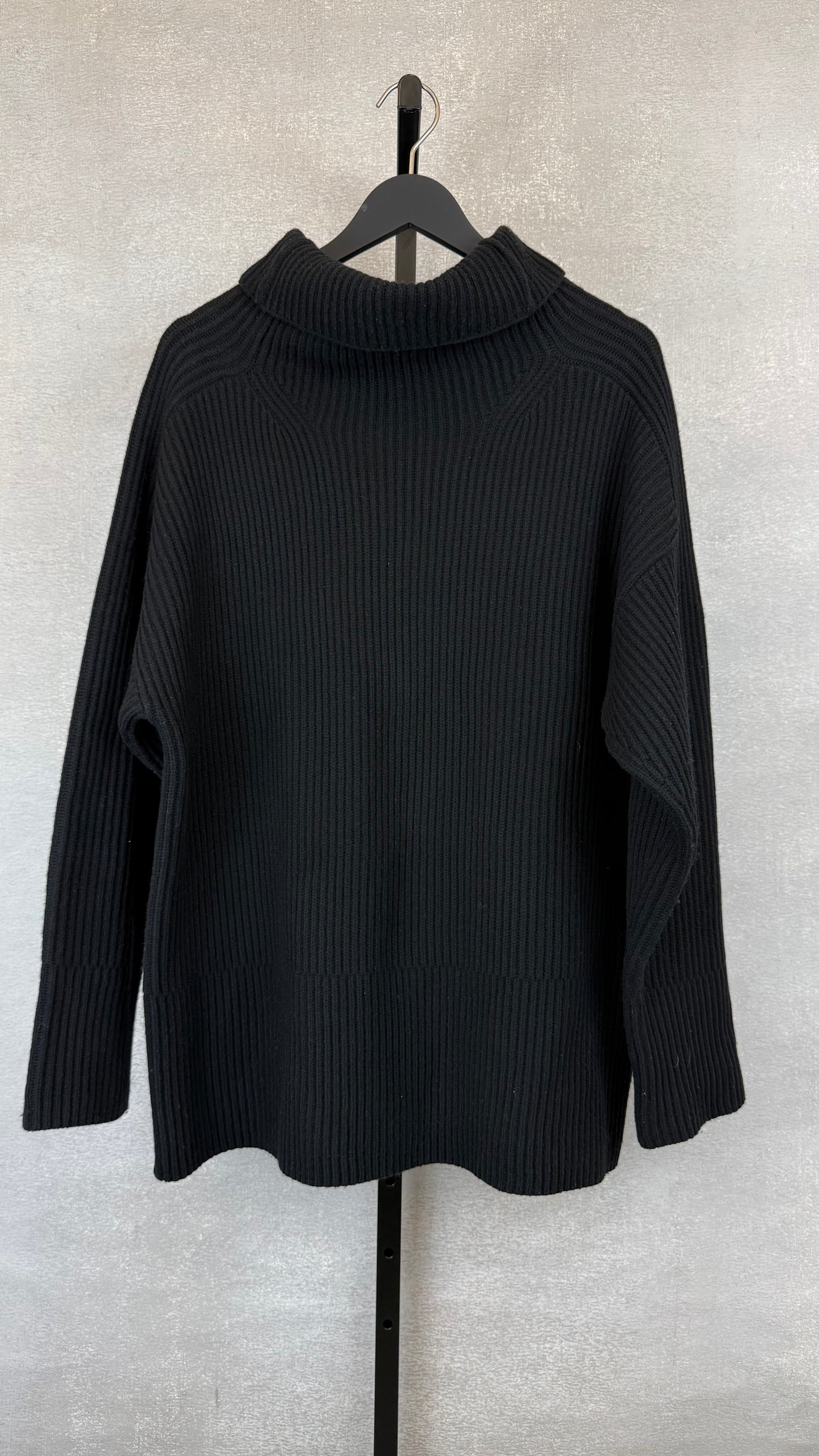 Joseph - Size L