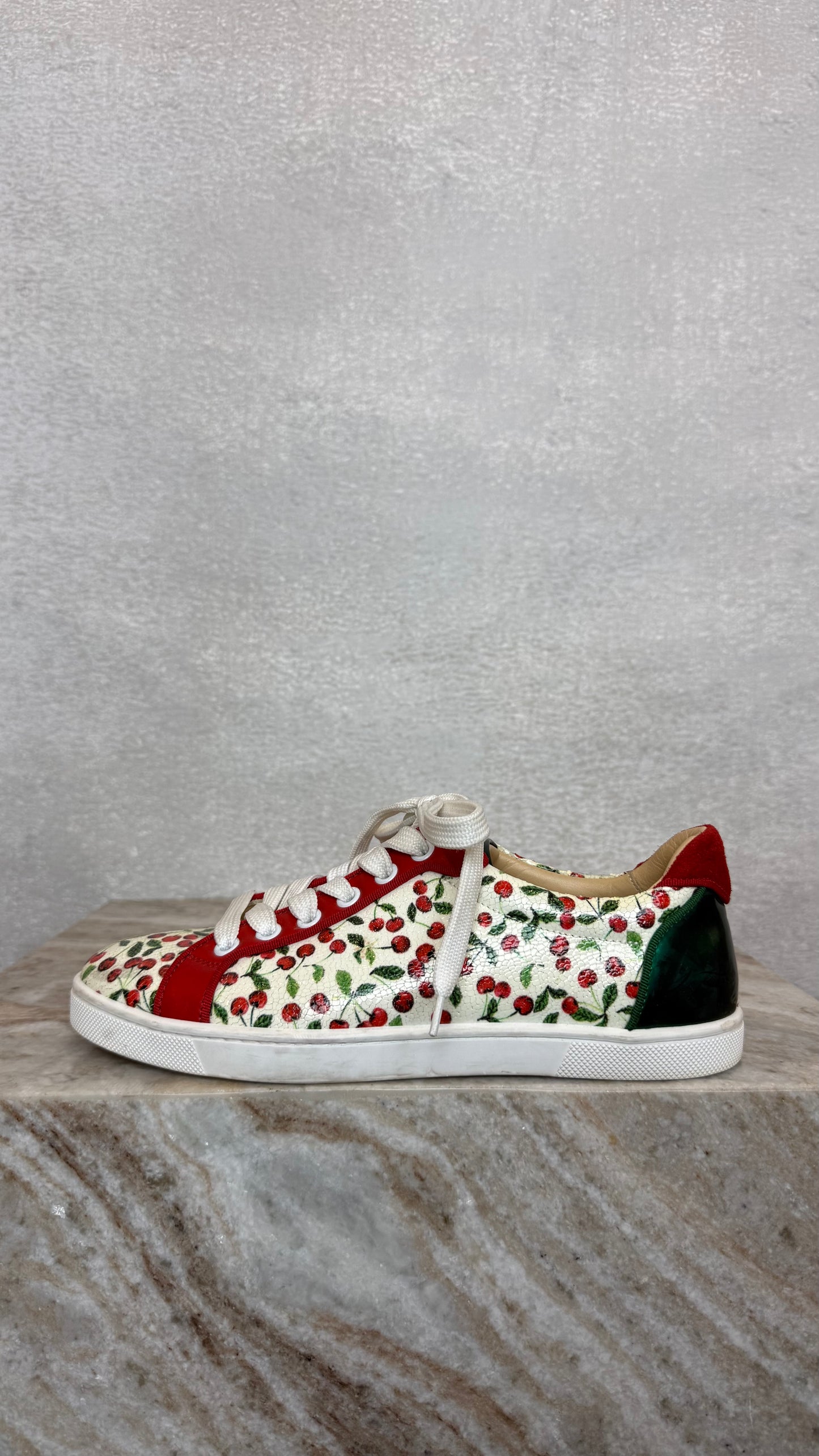 Louboutin - Size 36.5