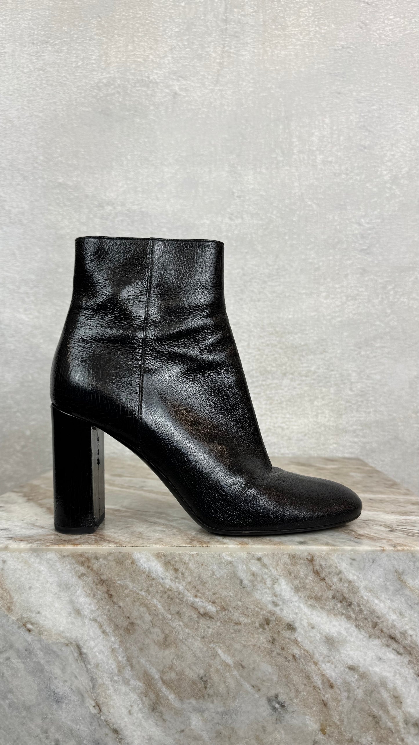 Saint Laurent - Size 37