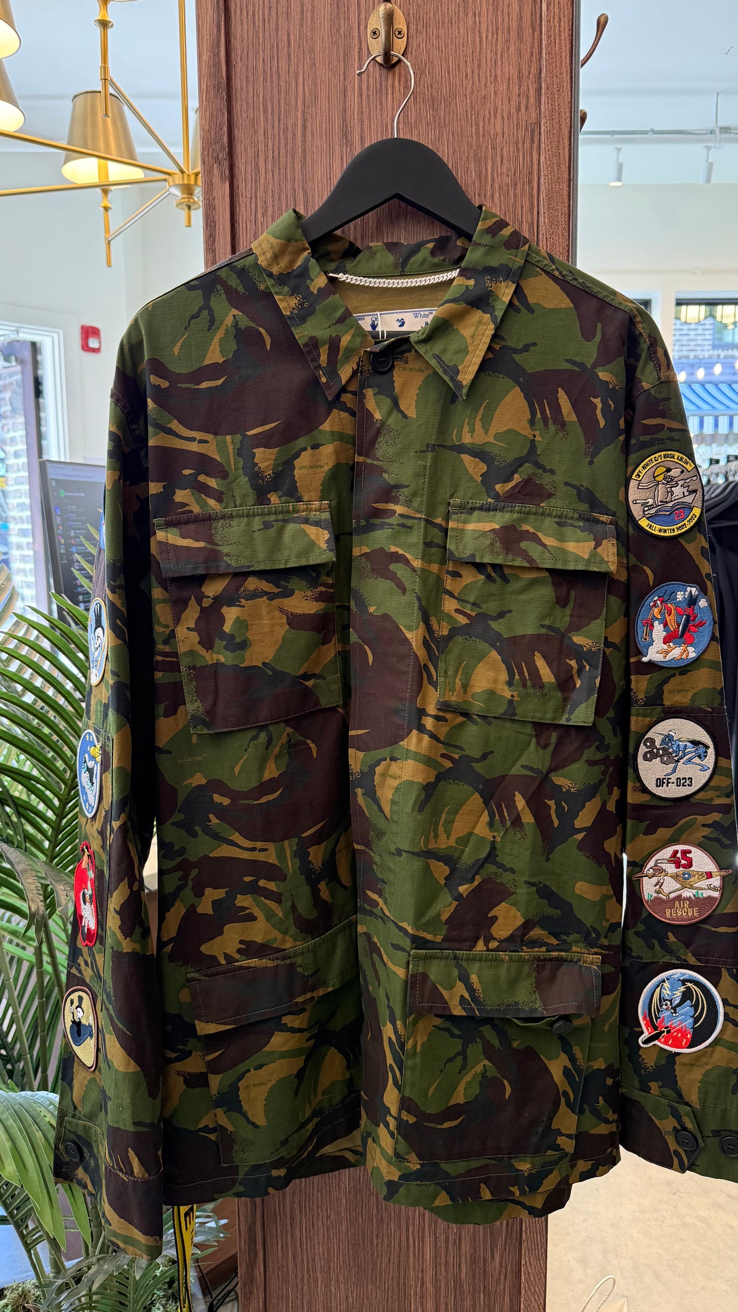 Men’s Off White - Size XL