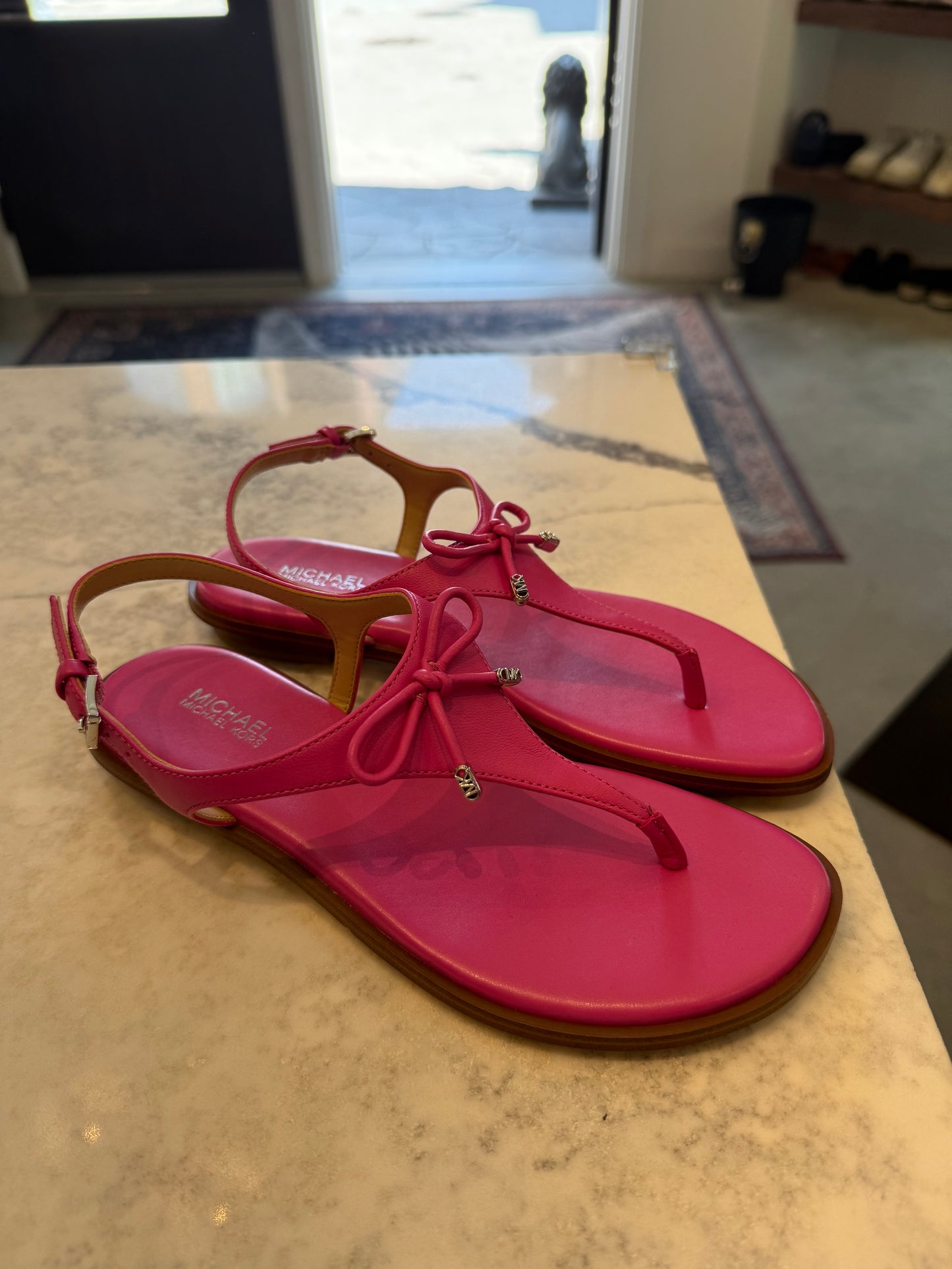 Michael Kors - Size 6
