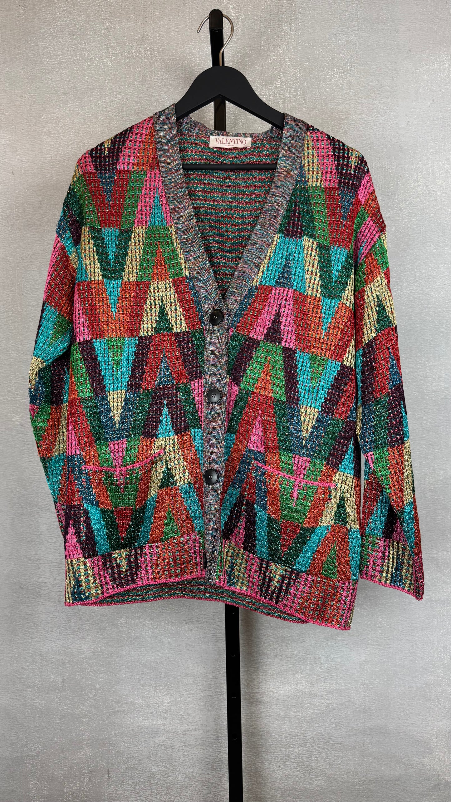 Valentino - M