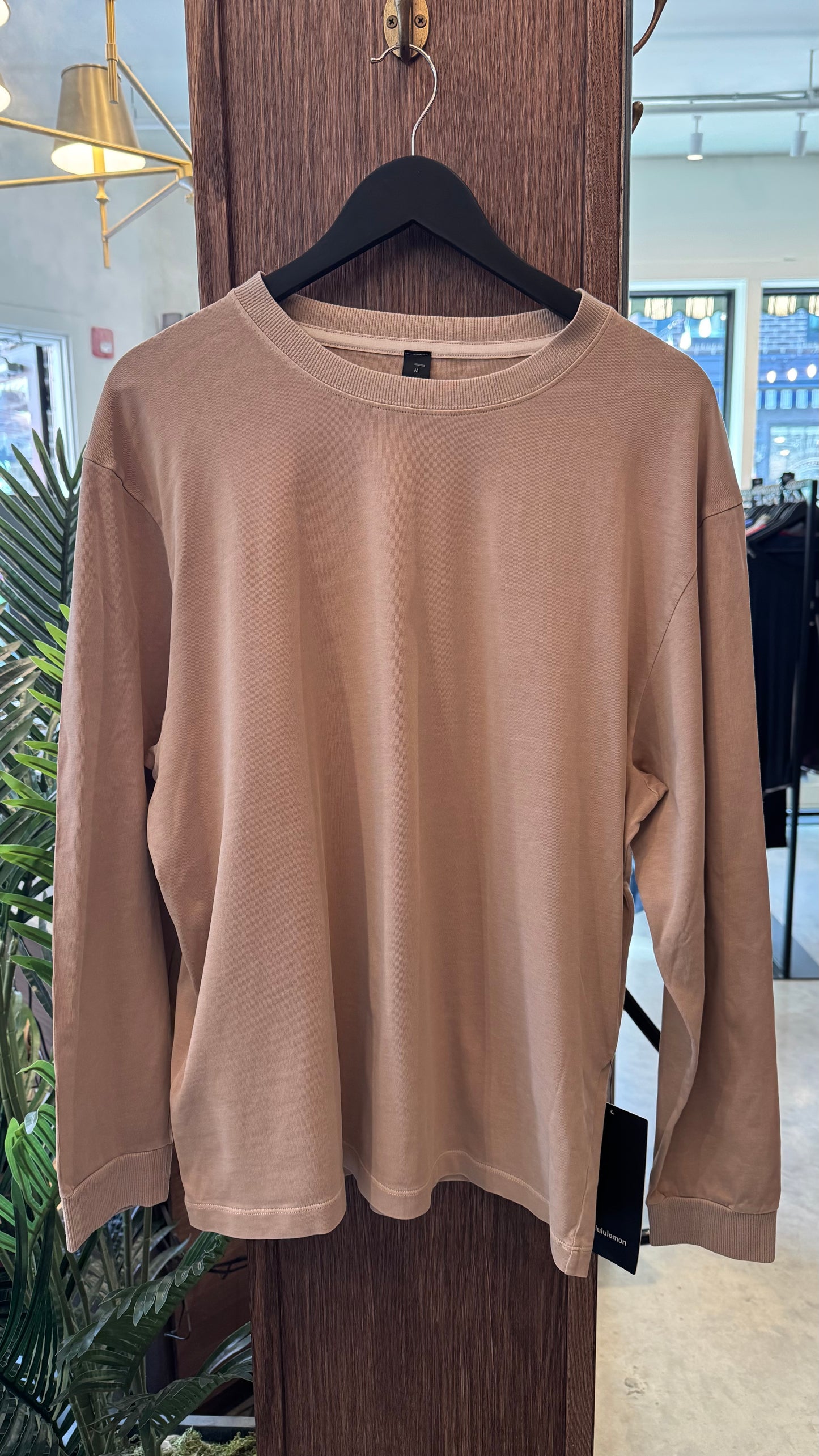 Lululemon - Size M