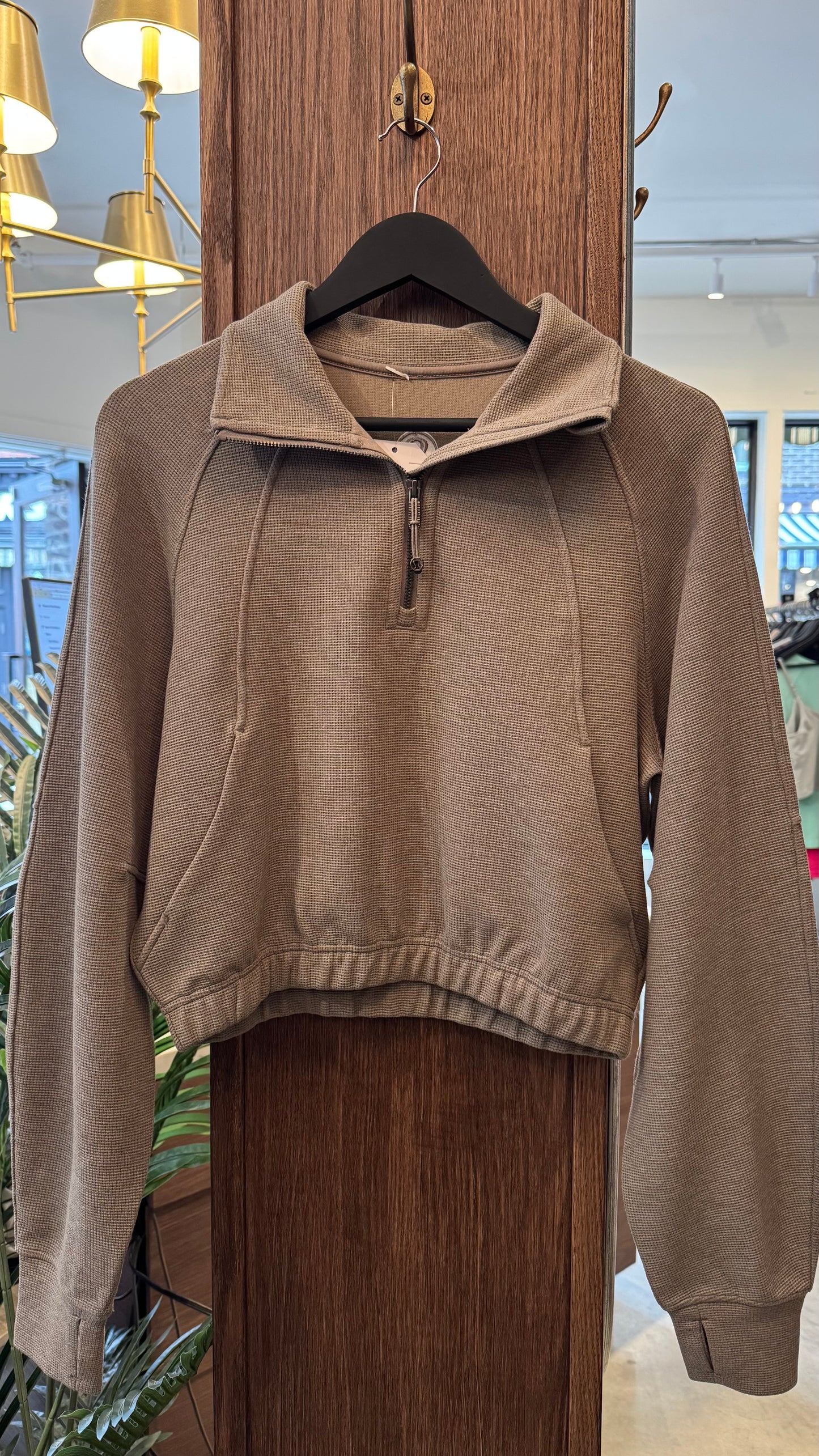 Lululemon - Size S