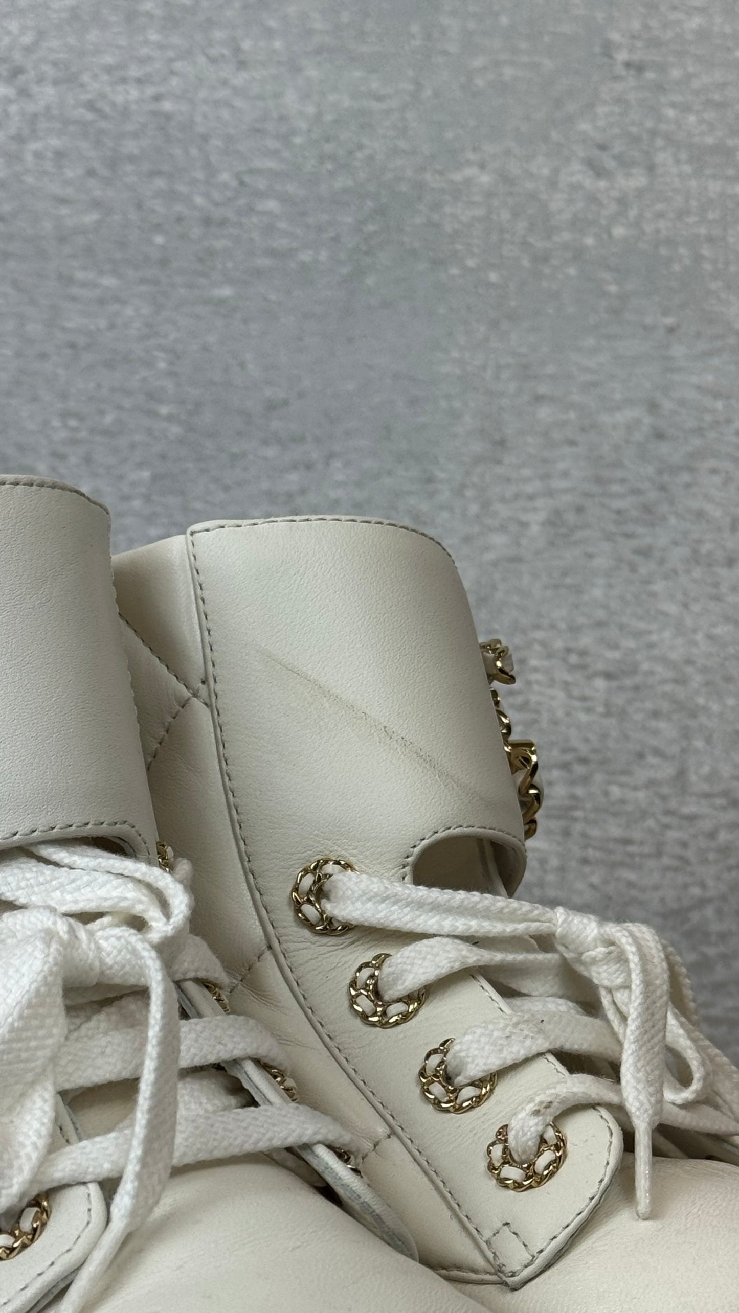 Chanel - Size 36C