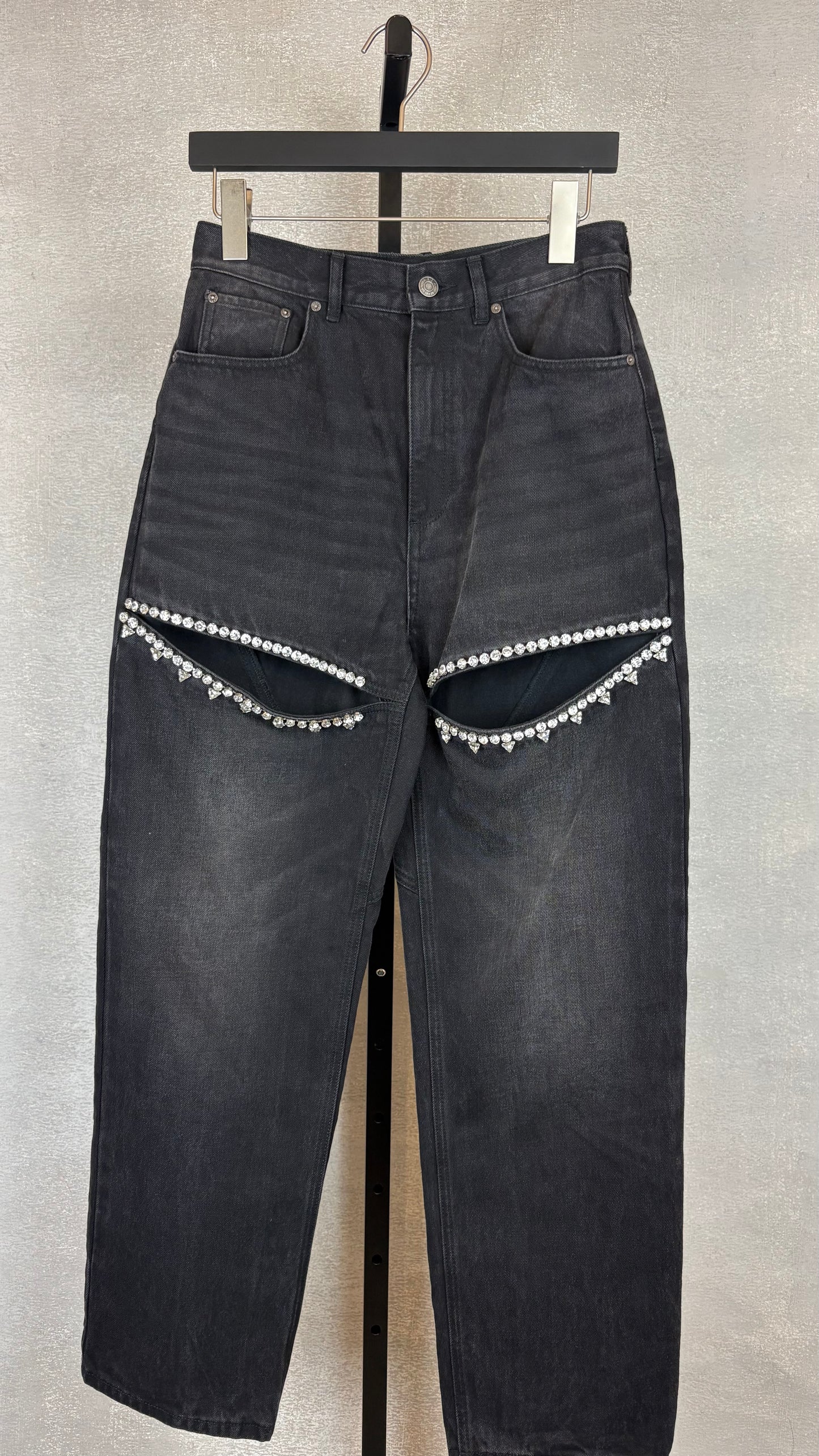 Area - Size 28