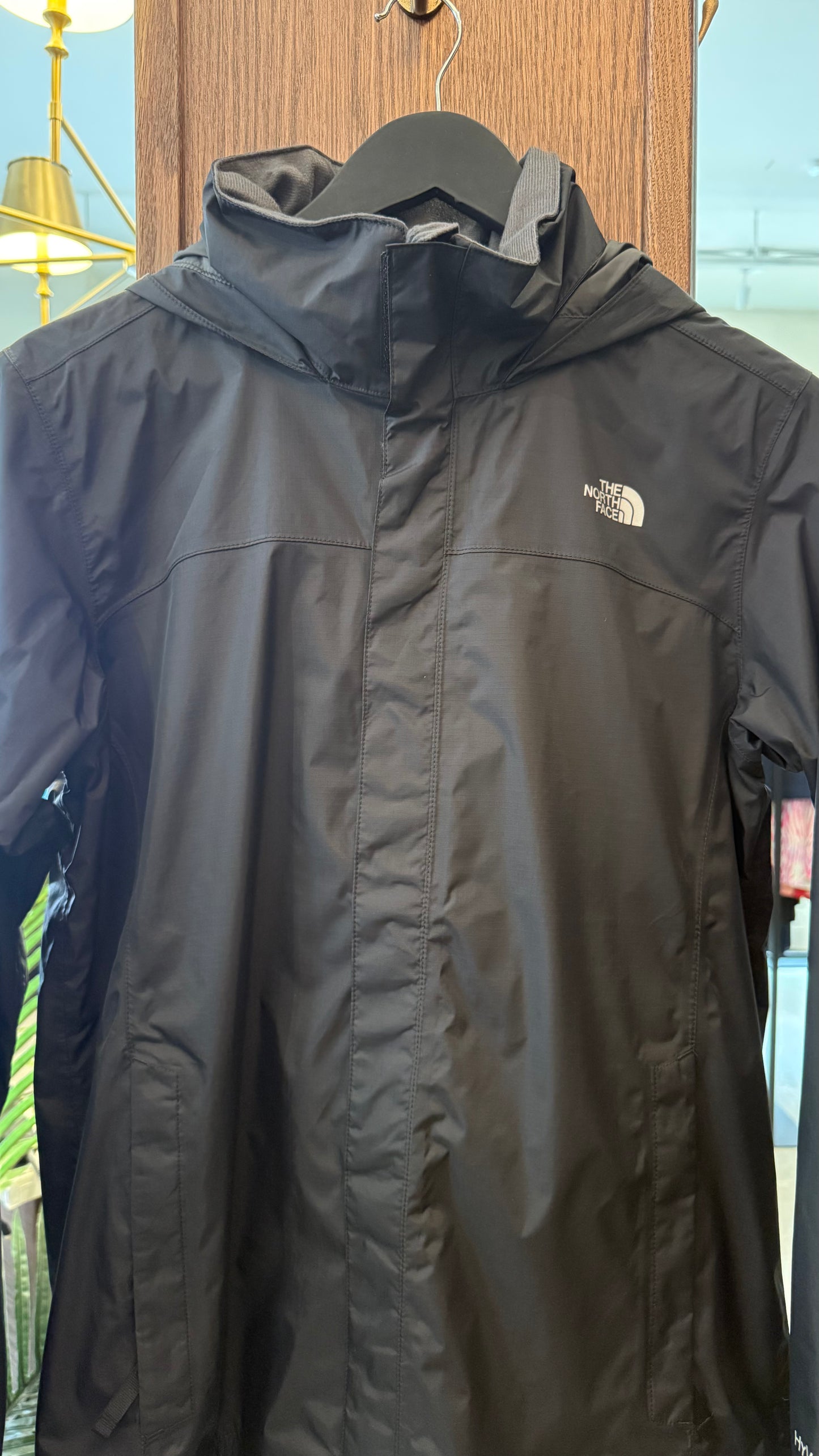 Boys North Face Windbreaker - Size XL