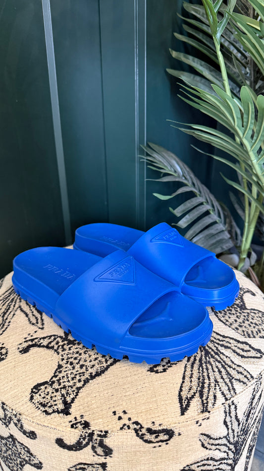 Prada - Size 38