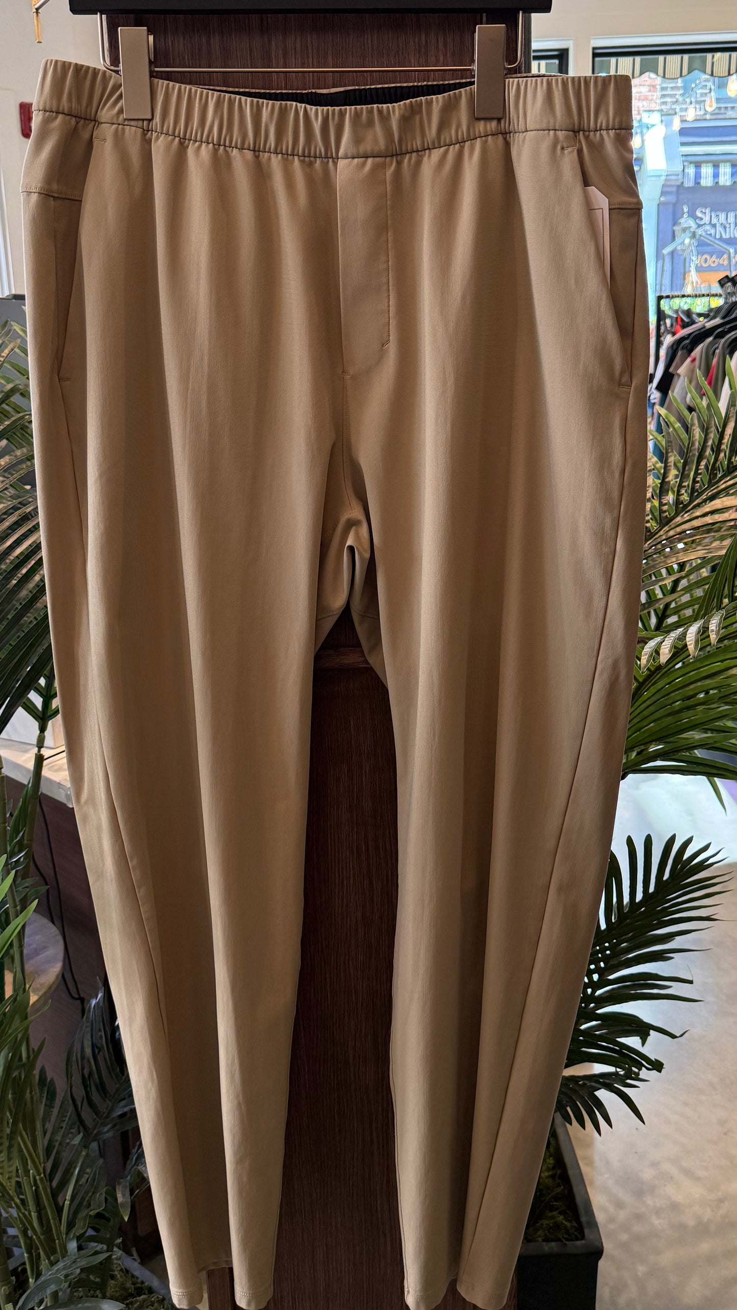 Men’s Lululemon - Size XL