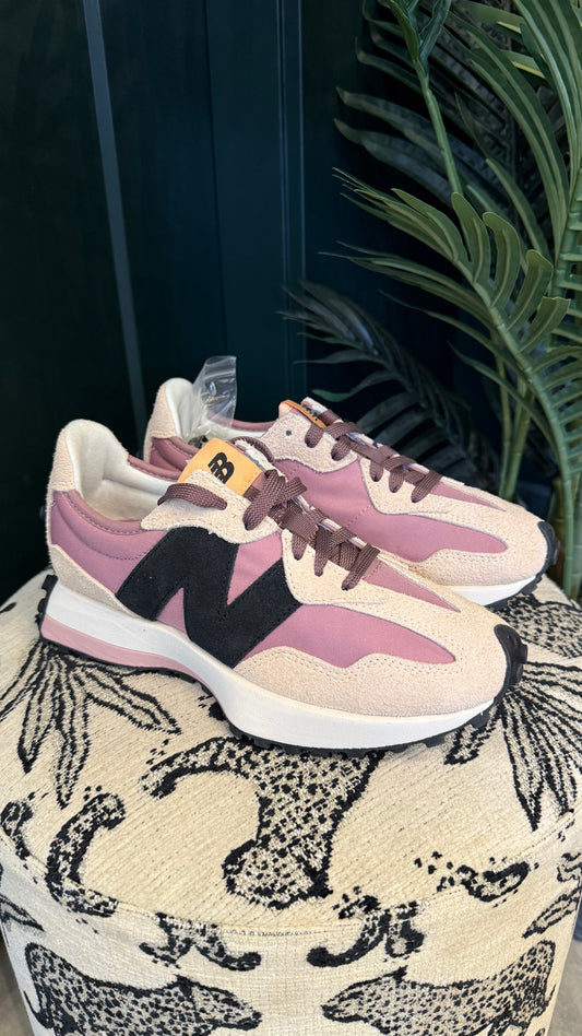 New Balance - Size 7.5