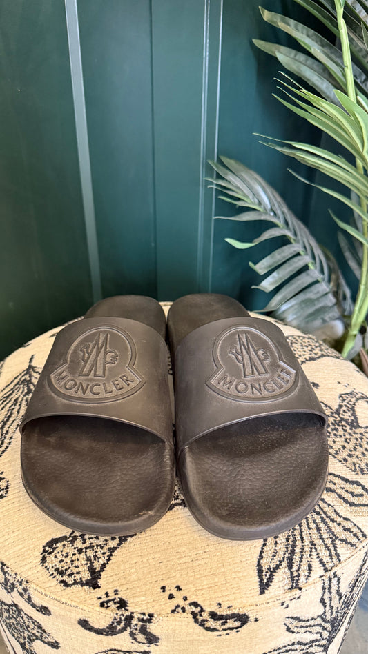 Moncler - Size 43