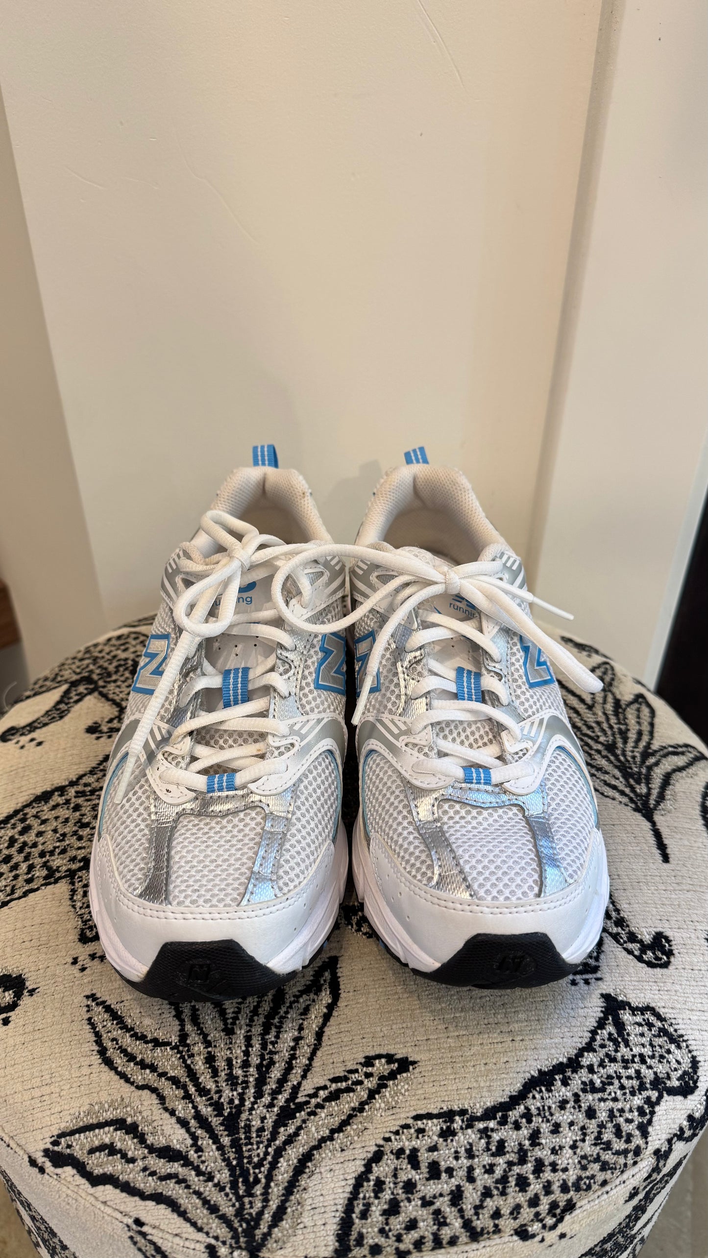 New Balance - Size 5.5