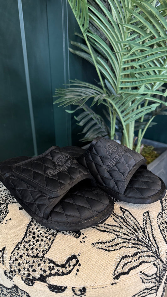 Balenciaga - Size 39