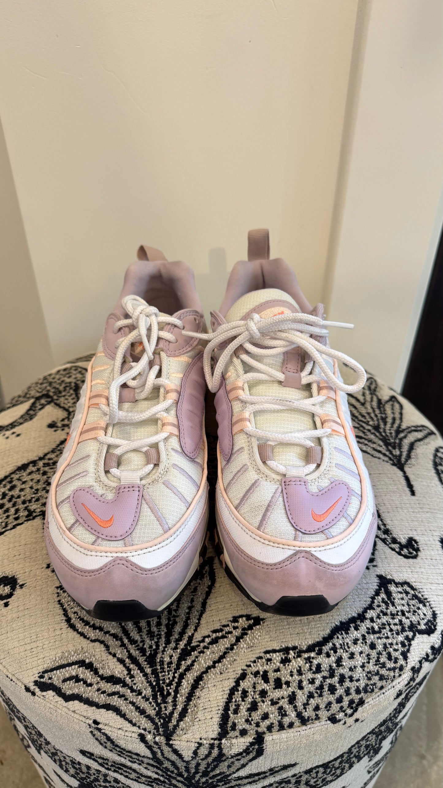 Nike - Size 7.5