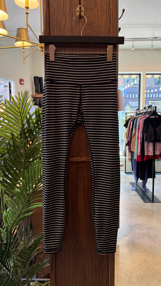 Lululemon - Size 4