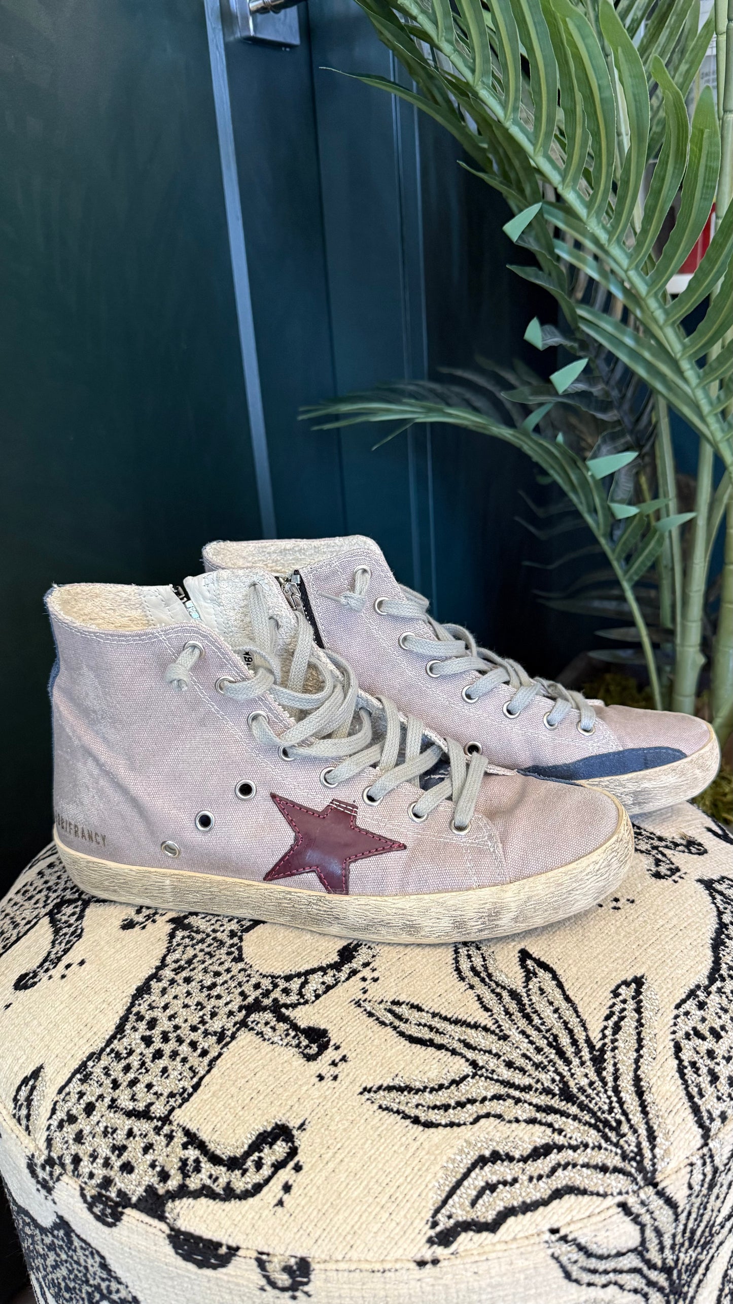 Golden Goose - Size 39