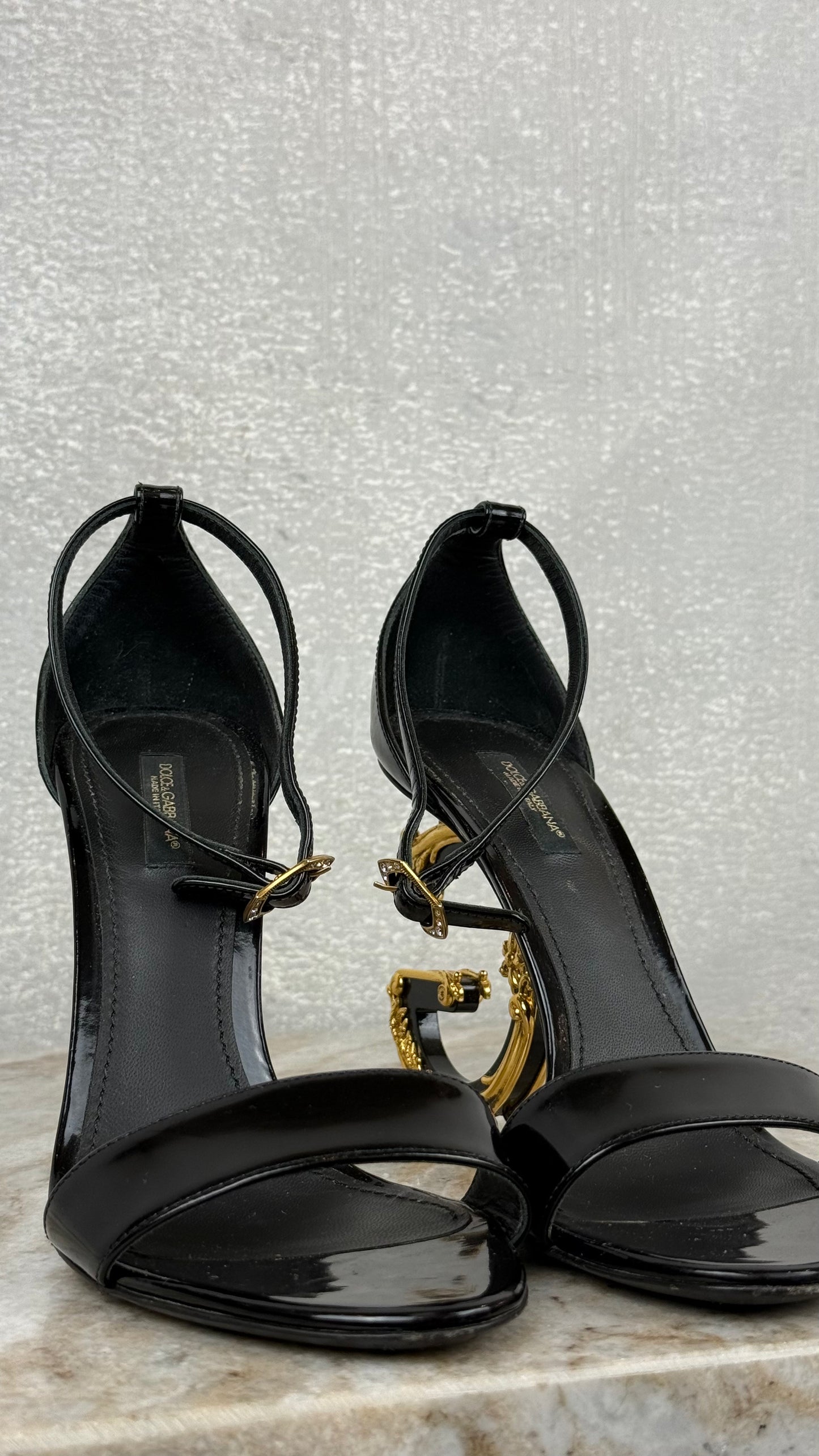 Dolce & Gabbana - Size 39.5