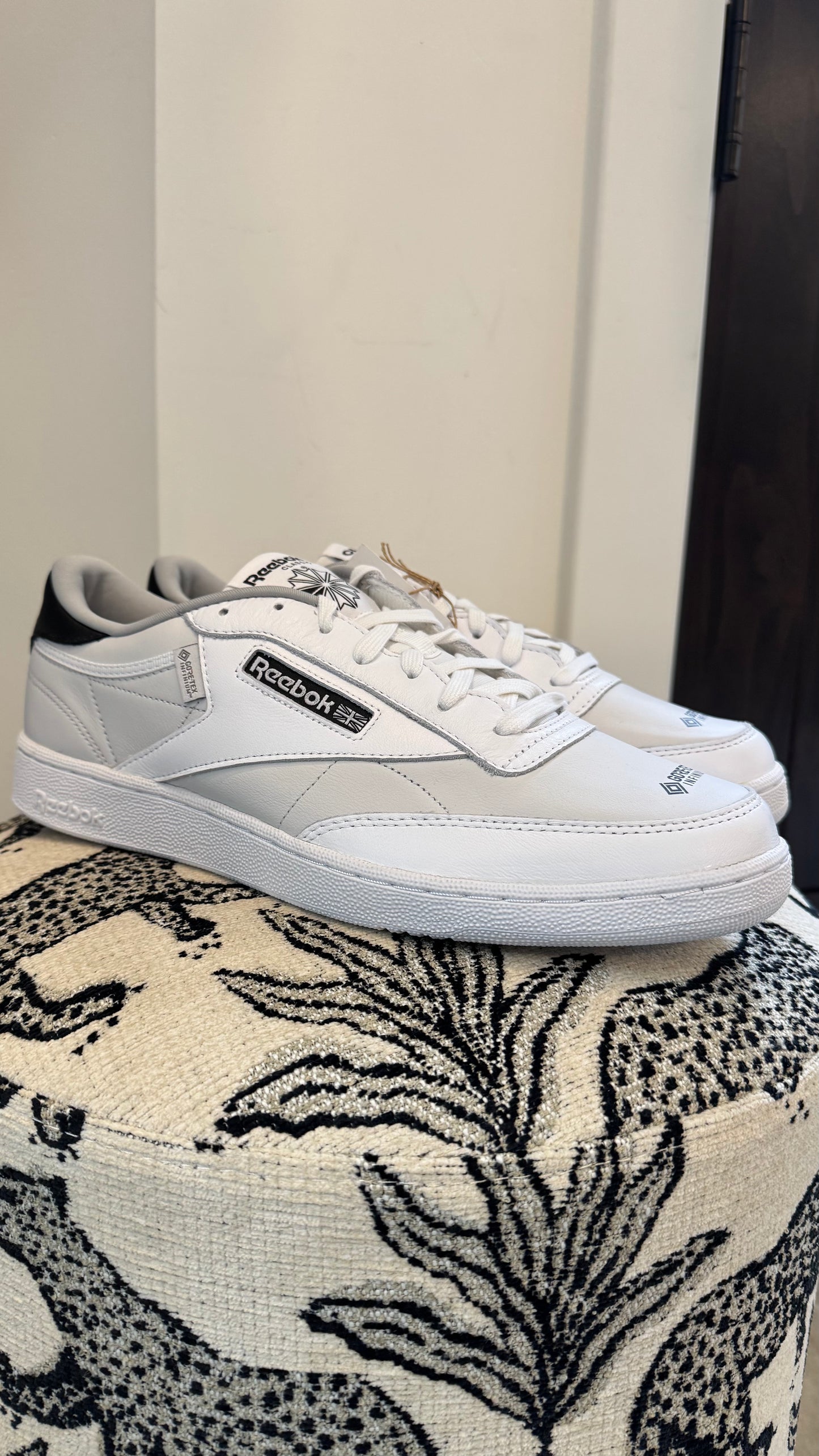 Mens Reebock x Critic Club - Size 12