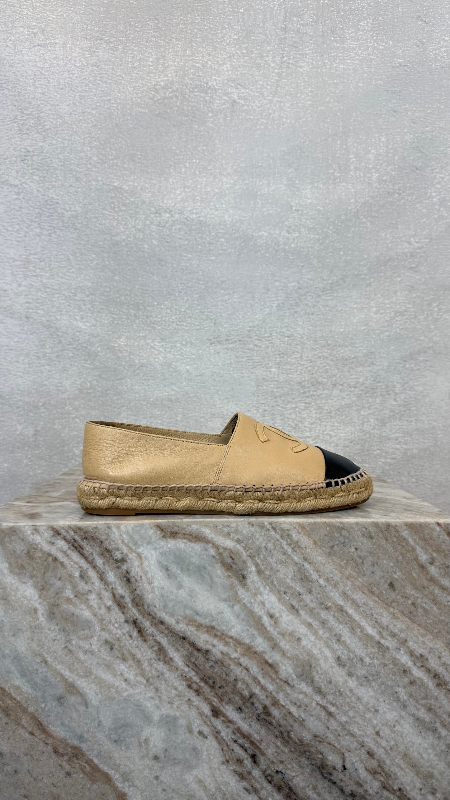 Chanel - Size 37