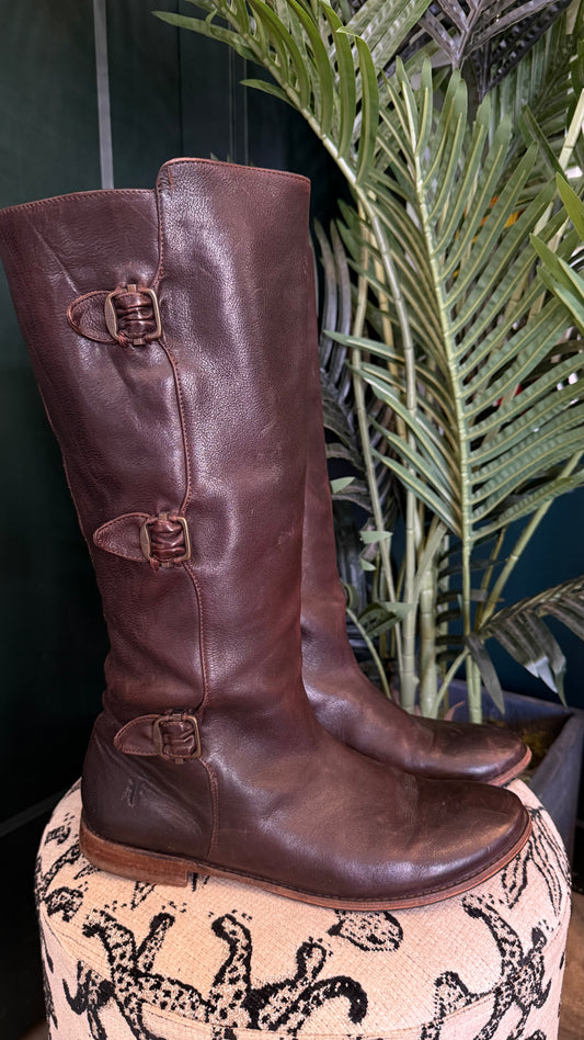 Frye - Size 11